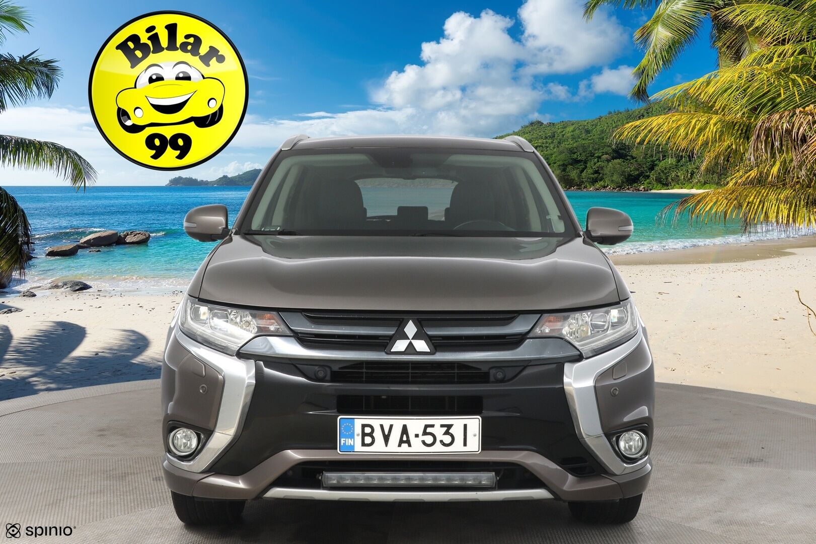 Mitsubishi Outlander 2015 Mitsubishi Outlander Business 2,0 203hp**Nahat / Rockford / 360 kamerat / Lämmitettävä ratti ja lasi / ACC** - Kahdet Renkaat vanteineen! / Sähkösäätöinen kuskin penkki / sähkötoiminen takaluukku