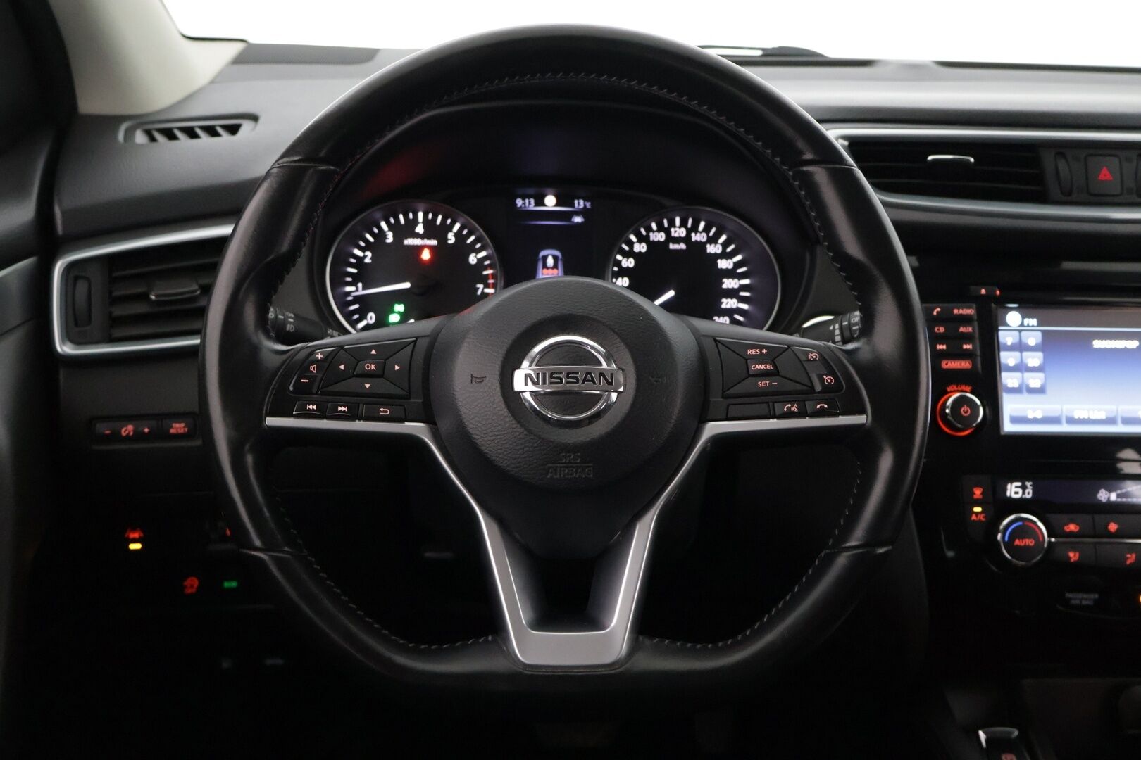 Nissan Qashqai 2019 DIG-T 115 N-Connecta *Suomi-auto / 360 kamera / Vakkari /  CD-Soitin* - Kahdet renkaat ja vanteet - HULLUT AVAJAISHULINAT KORKOTARJOUS 3,29 %