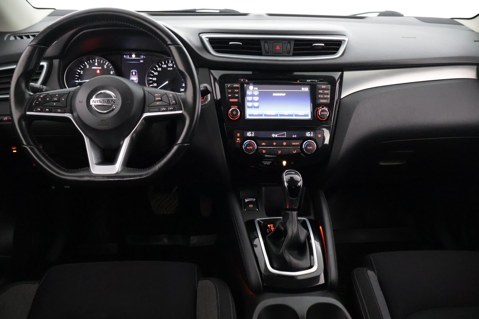 Nissan Qashqai 2019 DIG-T 115 N-Connecta *Suomi-auto / 360 kamera / Vakkari /  CD-Soitin* - Kahdet renkaat ja vanteet - HULLUT AVAJAISHULINAT KORKOTARJOUS 3,29 %