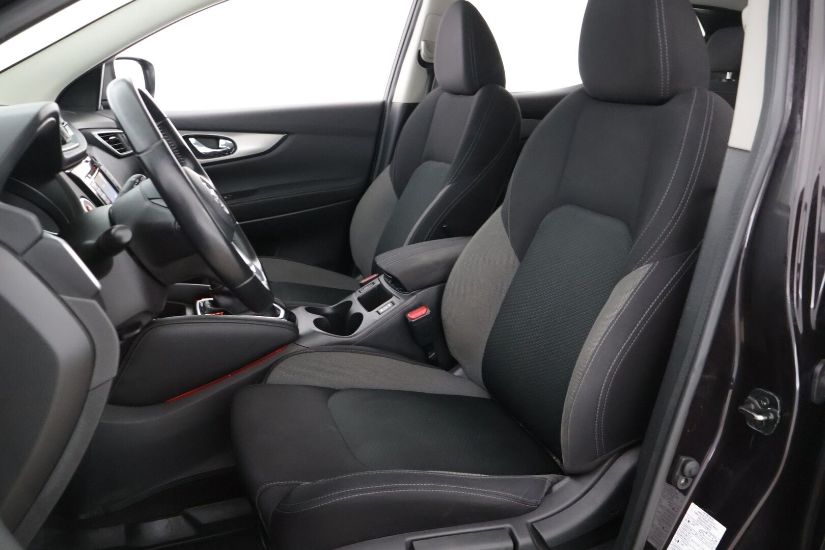 Nissan Qashqai 2019 DIG-T 115 N-Connecta *Suomi-auto / 360 kamera / Vakkari /  CD-Soitin* - Kahdet renkaat ja vanteet - HULLUT AVAJAISHULINAT KORKOTARJOUS 3,29 %