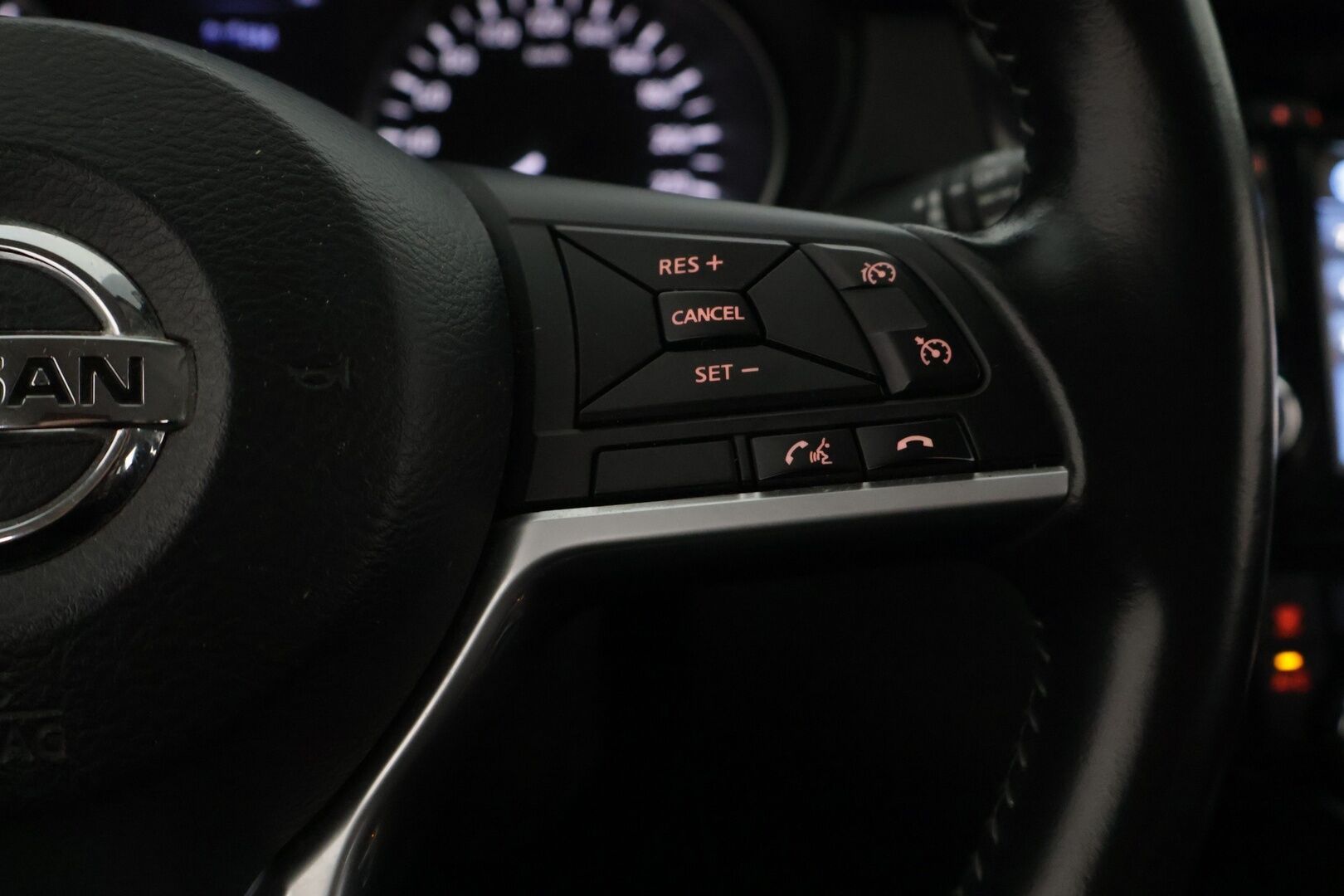 Nissan Qashqai 2019 DIG-T 115 N-Connecta *Suomi-auto / 360 kamera / Vakkari /  CD-Soitin* - Kahdet renkaat ja vanteet - HULLUT AVAJAISHULINAT KORKOTARJOUS 3,29 %