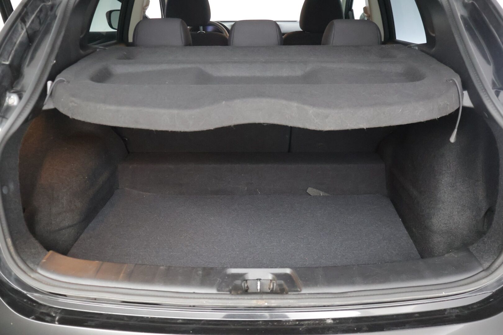 Nissan Qashqai 2018 DIG-T 115 Visia 2WD Xtronic PFEB * Vakkari / Kaistavahti / 1 Omisteinen Suomi-auto / Lohkolämmitin * - * Jurri tullut / Jakopää tehty 1/26 / Kahdet hyvät renkaat *