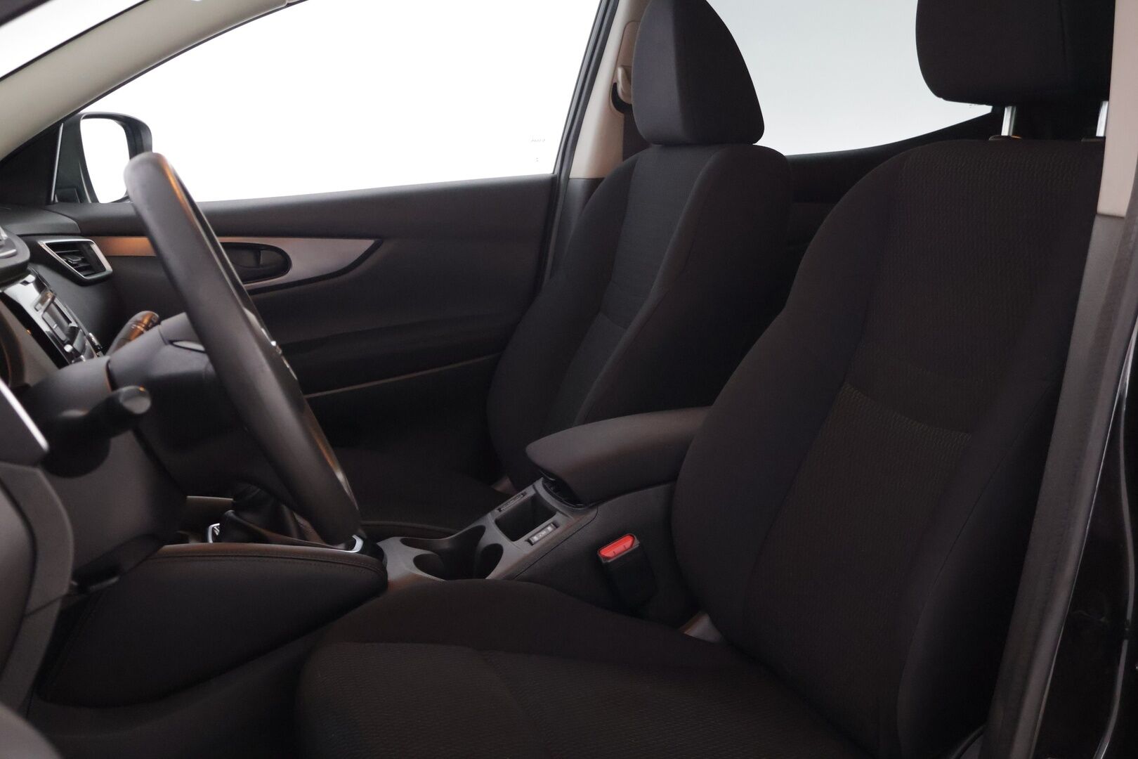 Nissan Qashqai 2018 DIG-T 115 Visia 2WD Xtronic PFEB * Vakkari / Kaistavahti / 1 Omisteinen Suomi-auto / Lohkolämmitin * - * Jurri tullut / Jakopää tehty 1/26 / Kahdet hyvät renkaat *