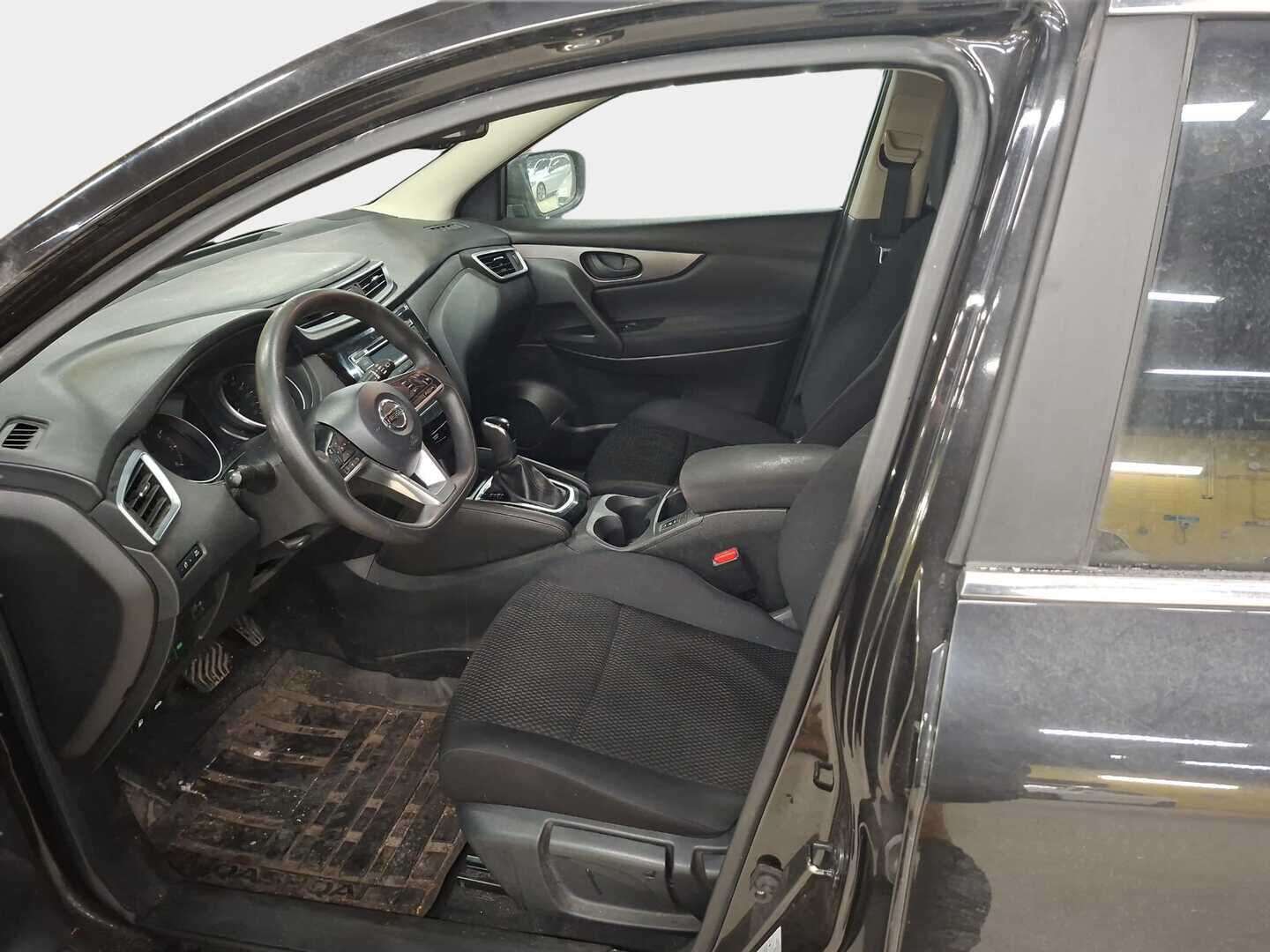 Nissan Qashqai 2018 DIG-T 115 Visia 2WD Xtronic PFEB * Vakkari / Kaistavahti / 1 Omisteinen Suomi-auto / Lohkolämmitin * - * Jurri tullut / Jakopää tehty 1/26 / Kahdet hyvät renkaat *