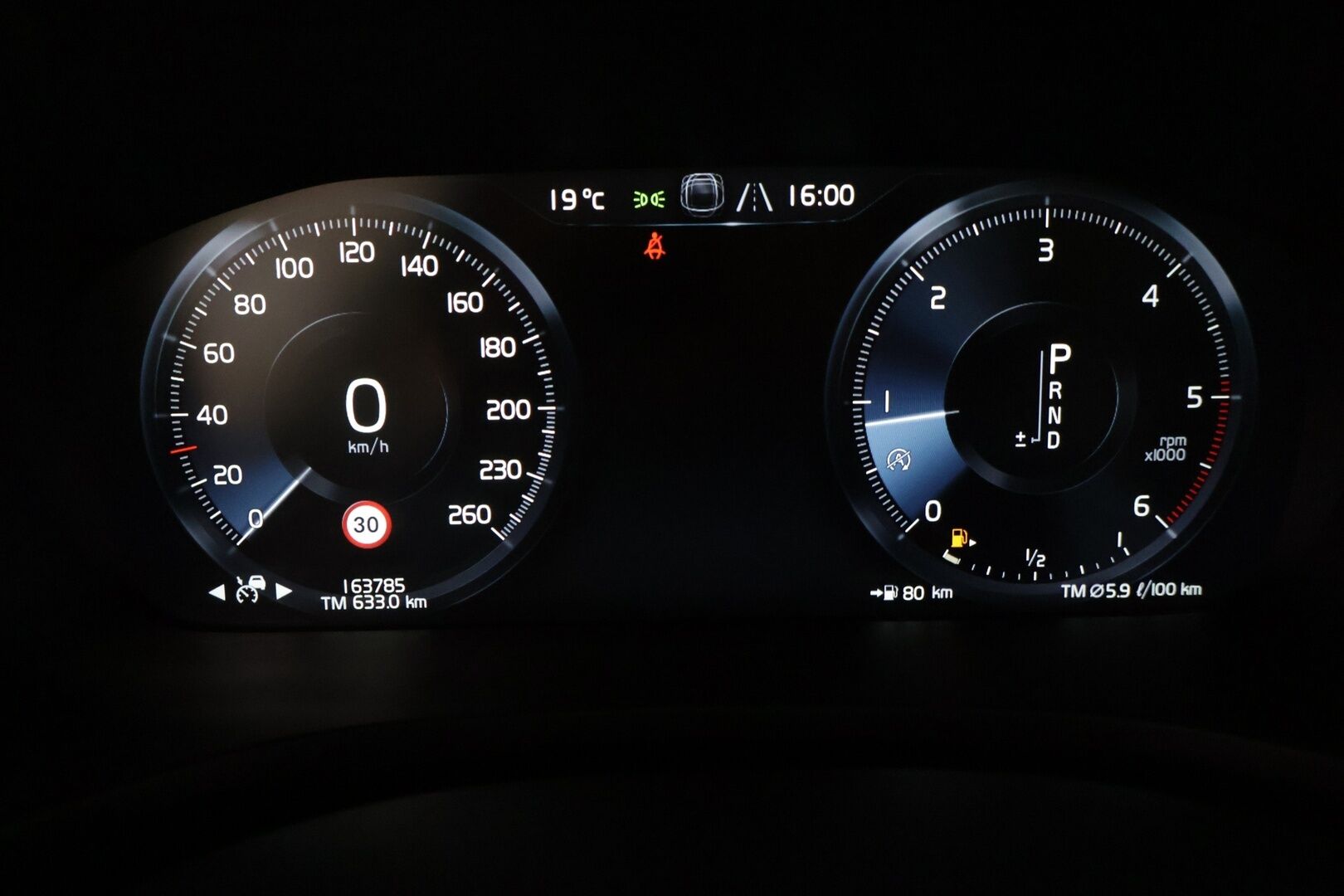 Volvo V60 2018 D3 Inscription aut - l ACC l Webasto l Harman/Kardon l P.kamera l CarPlay&Android Auto l Koukku l