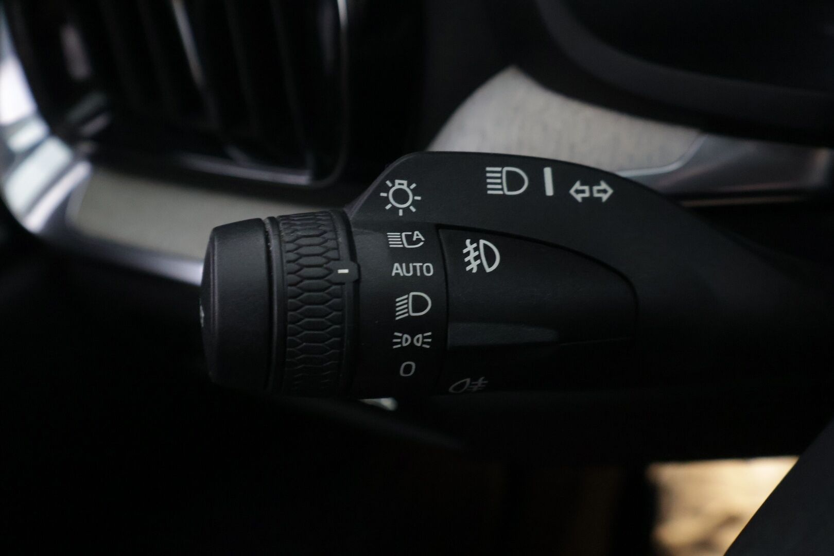 Volvo V60 2018 D3 Inscription aut - l ACC l Webasto l Harman/Kardon l P.kamera l CarPlay&Android Auto l Koukku l