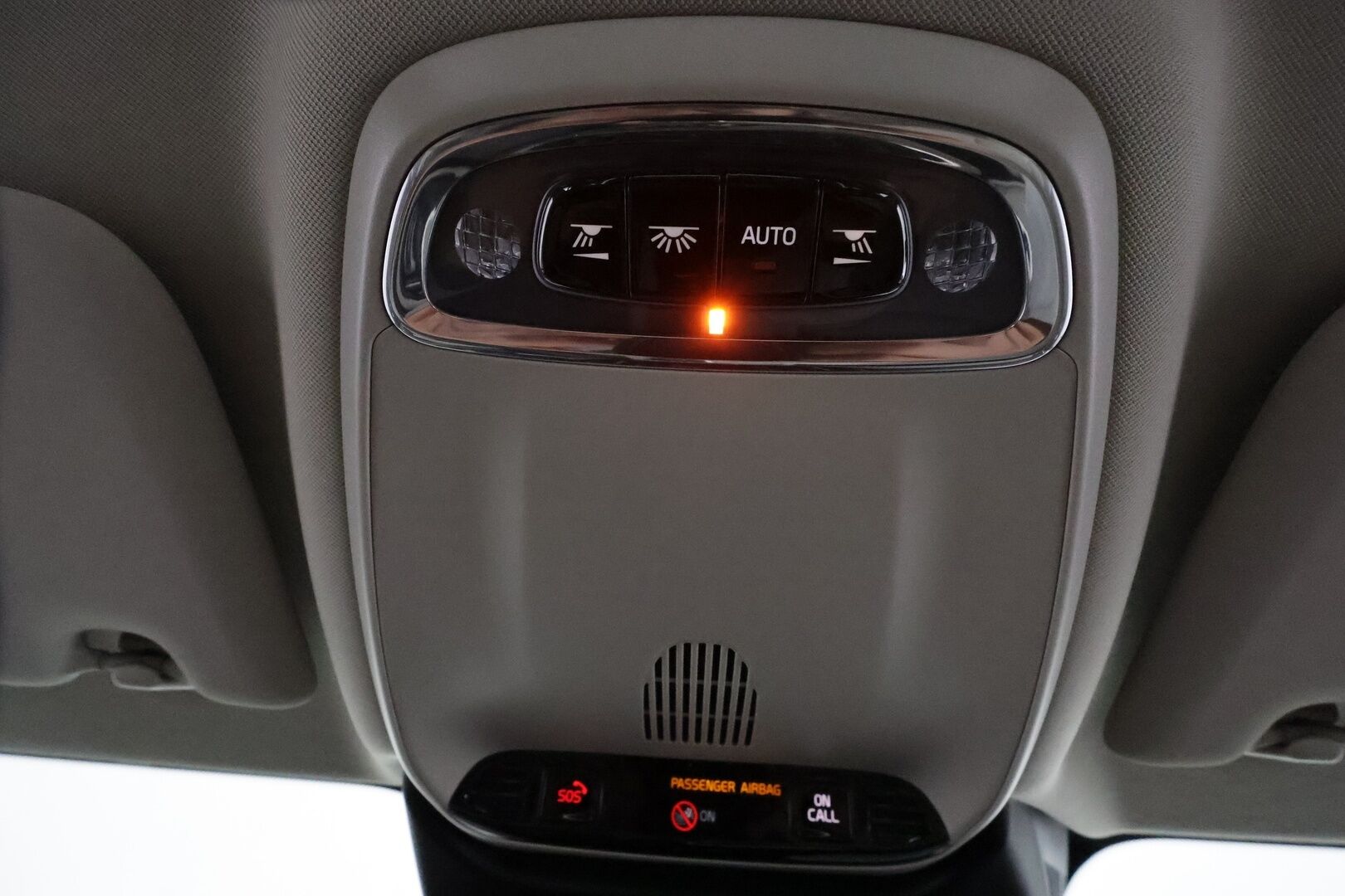 Volvo V60 2019 D3 Business aut **Webasto / Koukku / Adapt.Vakkari / Full-LED / P.kamera / Sporttipenkki Muistilla / Navi / Keyless** - Suomi-auto / Kahdet Renkaat