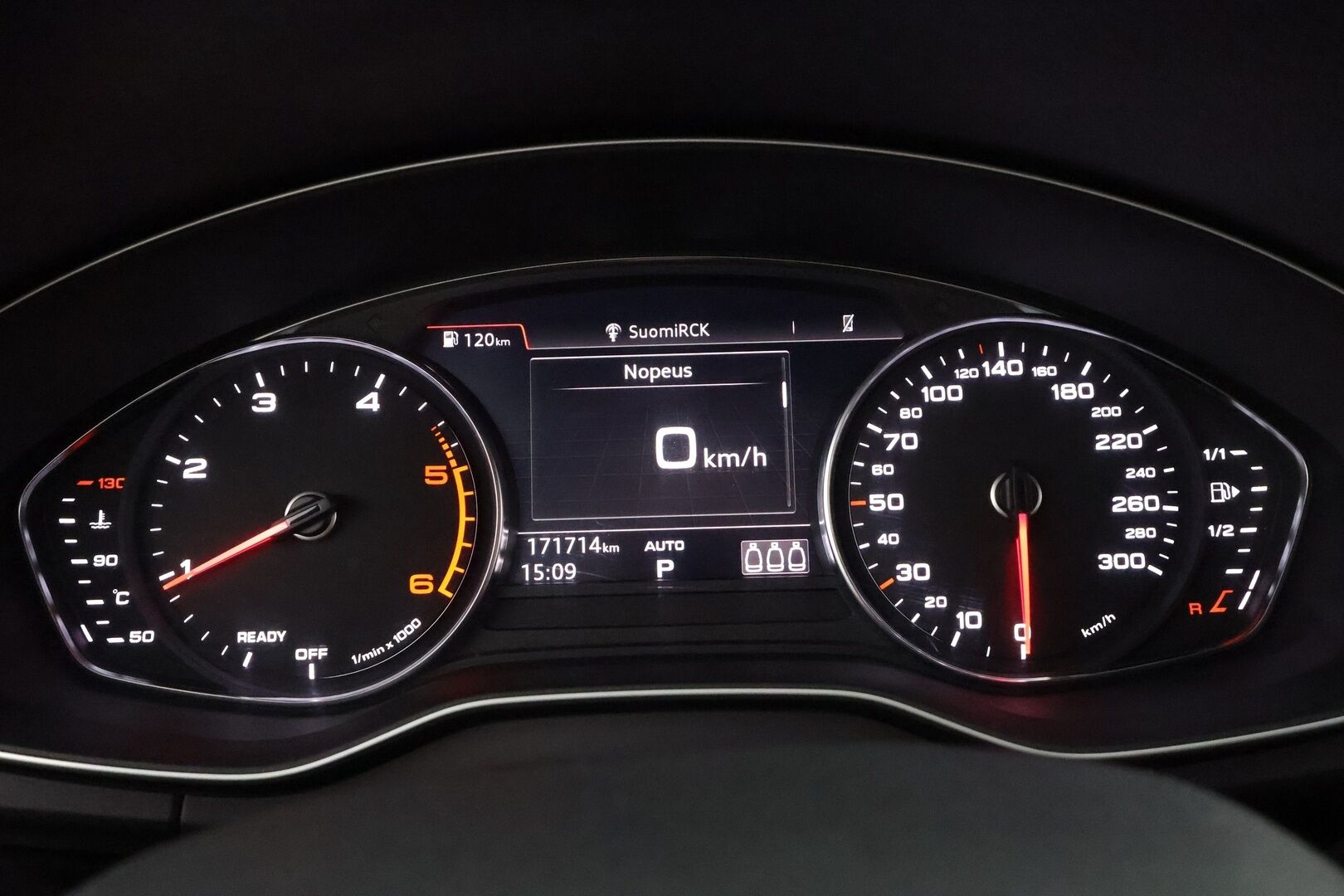 Audi Q5 2018 Business Sport 2,0 TDI 120 kW quattro S tronic - Suomi-auto | Vakkari | Koukku | Webasto | Matrix-LED | P.kamera | Sporttipenkit