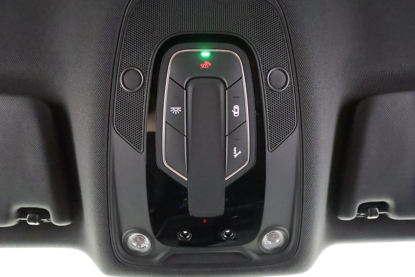 Audi Q5 2018 Business Sport 2,0 TDI 120 kW quattro S tronic - Suomi-auto | Vakkari | Koukku | Webasto | Matrix-LED | P.kamera | Sporttipenkit