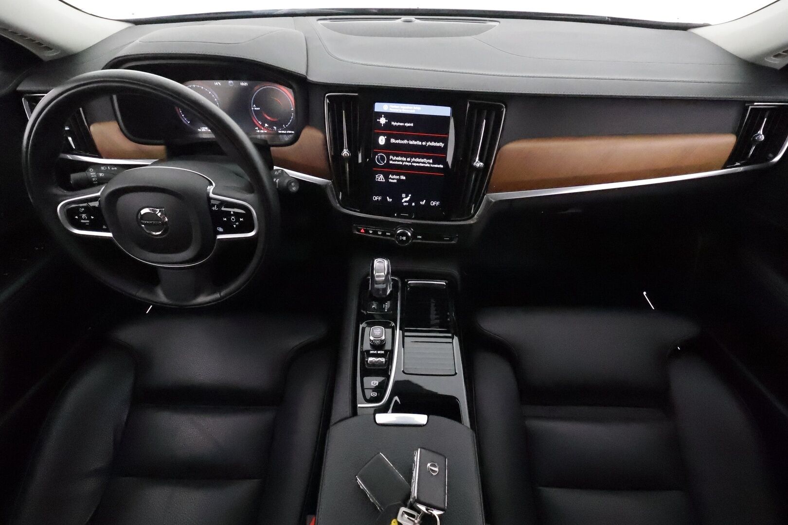 Volvo V90 2019 T8 AWD Inscription aut **Webasto / Koukku / Adapt.Vakkari / Full-LED / P.Kamera / Sporttipenkki Muistilla / Navi** - Suomi-auto / 2x Latauskaapelit / Kahdet Renkaat