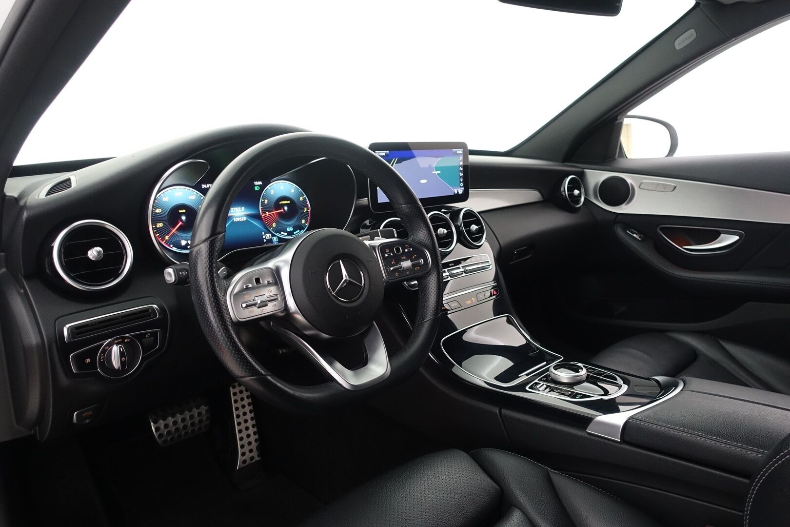 Mercedes-Benz C 2019 200 4Matic T A Business AMG - | AMG | Digimittaristo | P.Kamera | Nahkasisusta | Sporttipenkit | Lohko+Sisäp. | LED Performance | Navi | Sähkökontti | 2X Renkaat & Vanteet |