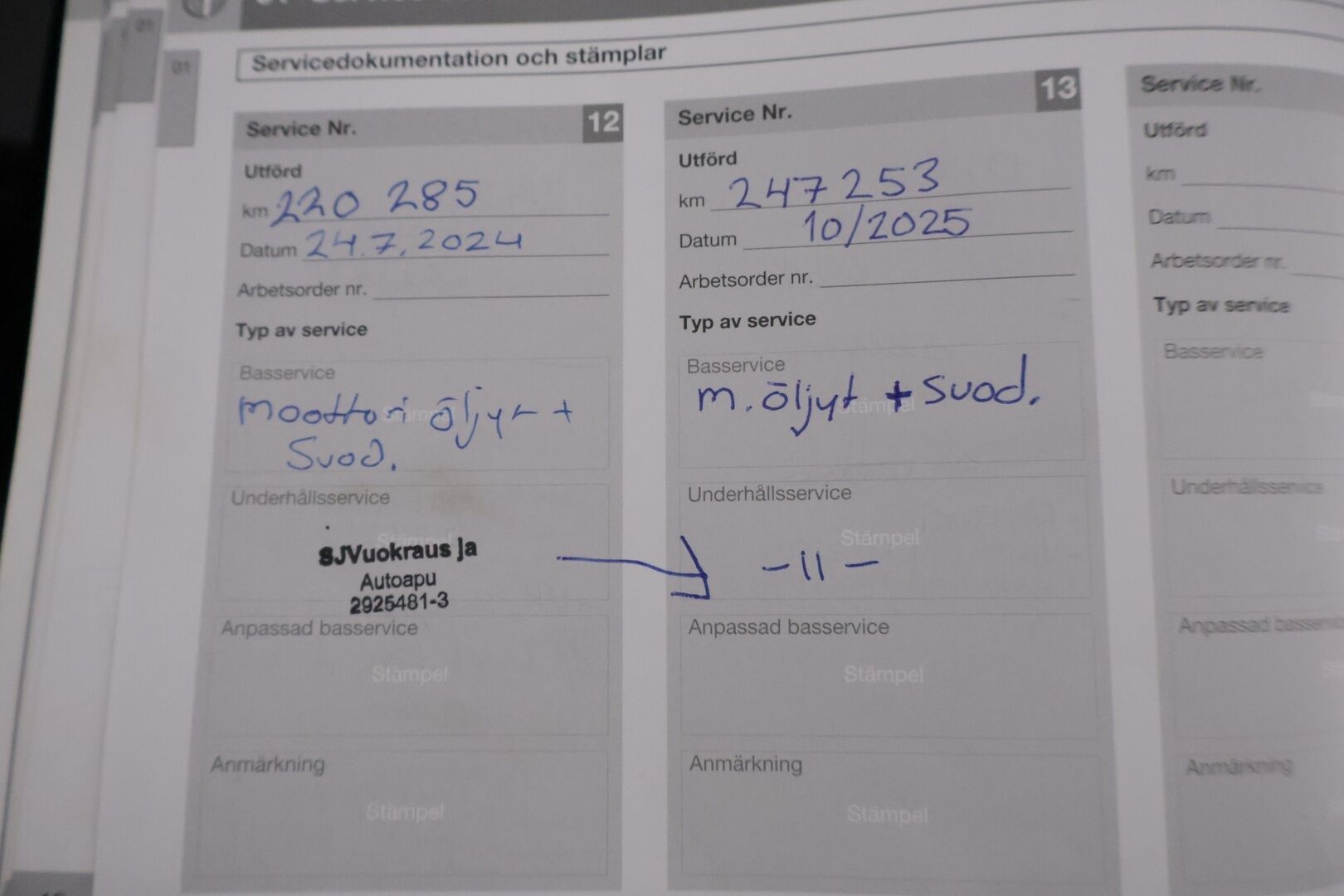 Volvo V60 2014 D4 Summum aut ** VOC / Webasto / Koukku / Kattoluukku / Muistipenkki / Bi-Xenon