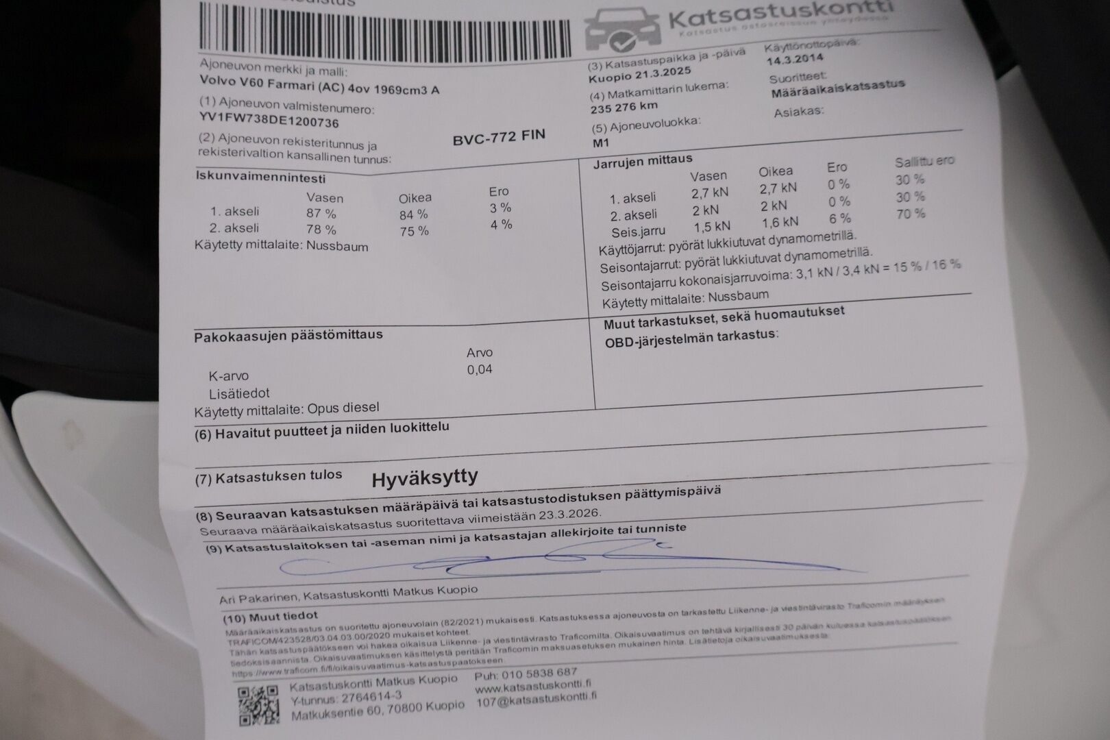 Volvo V60 2014 D4 Summum aut ** VOC / Webasto / Koukku / Kattoluukku / Muistipenkki / Bi-Xenon