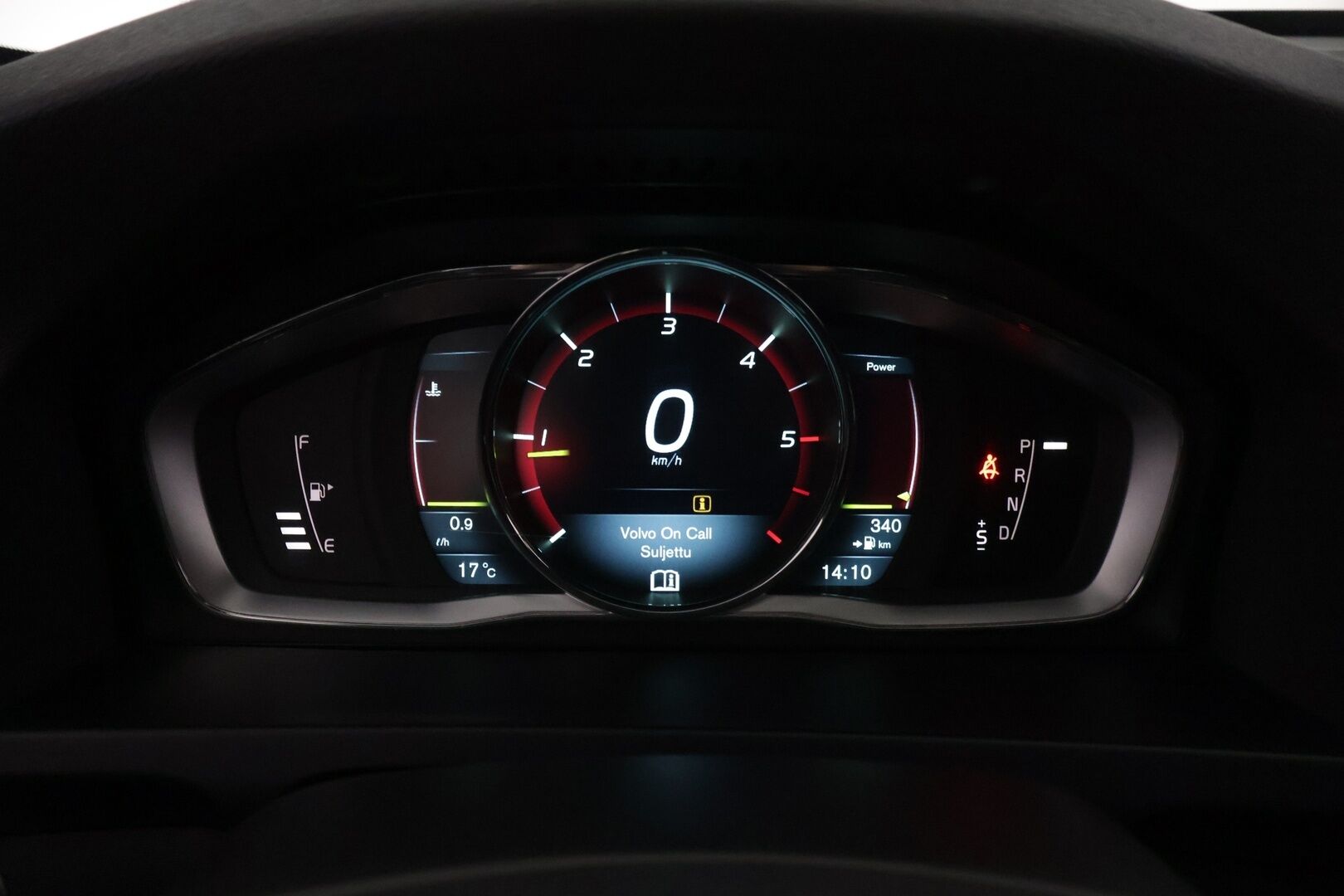 Volvo V60 2014 D4 Summum aut ** VOC / Webasto / Koukku / Kattoluukku / Muistipenkki / Bi-Xenon