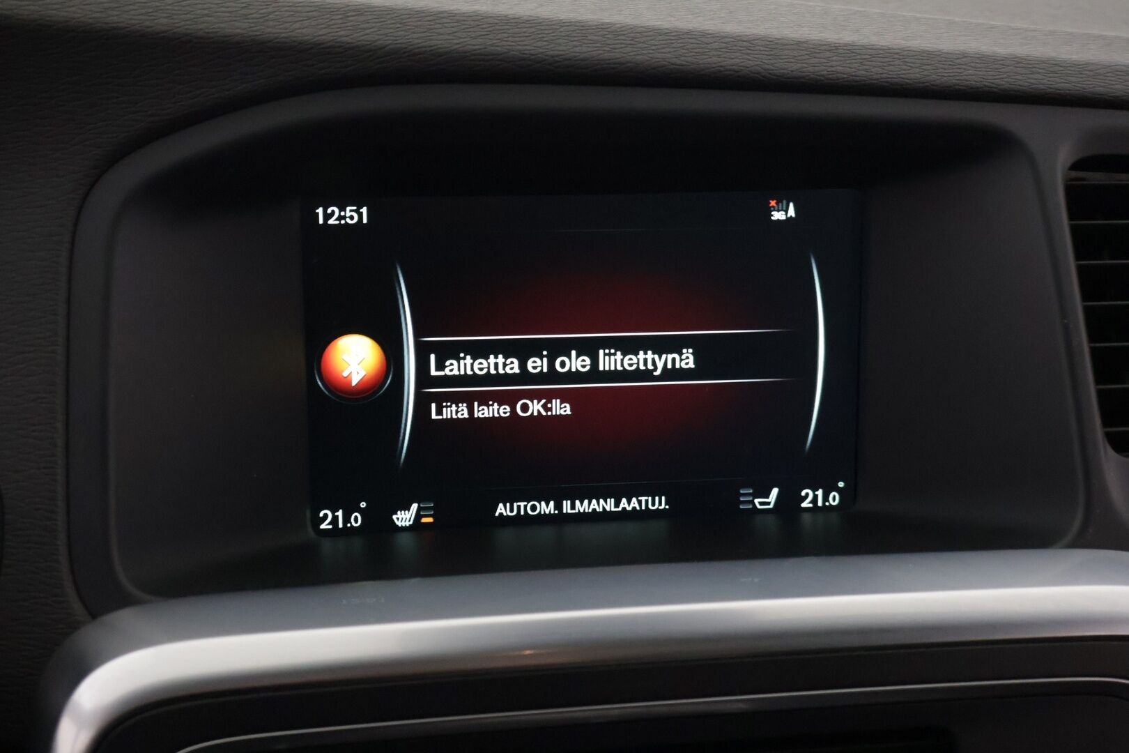 Volvo V60 2014 D4 Summum aut ** VOC / Webasto / Koukku / Kattoluukku / Muistipenkki / Bi-Xenon