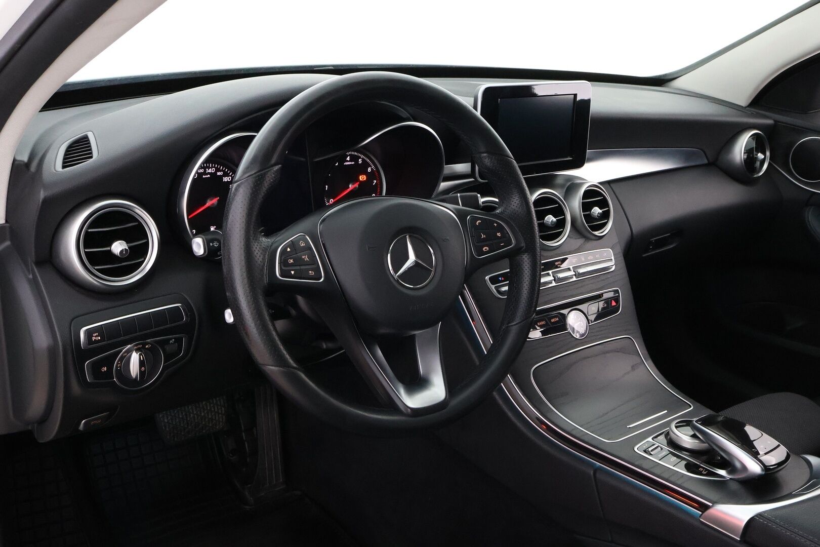 Mercedes-Benz C 2018 350 e T A Premium Business - YritysOutlet - Myydään vain yrityksille - – Tämä auto myydään YritysOutlet -valikoimasta vain yritykselle