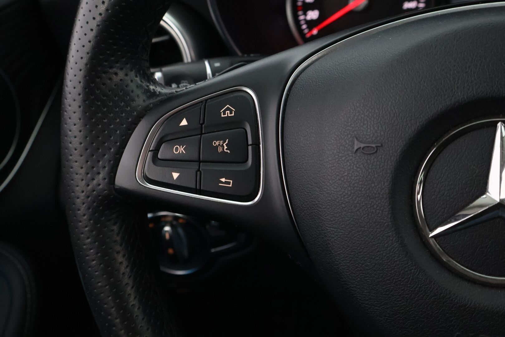 Mercedes-Benz C 2018 350 e T A Premium Business - YritysOutlet - Myydään vain yrityksille - – Tämä auto myydään YritysOutlet -valikoimasta vain yritykselle