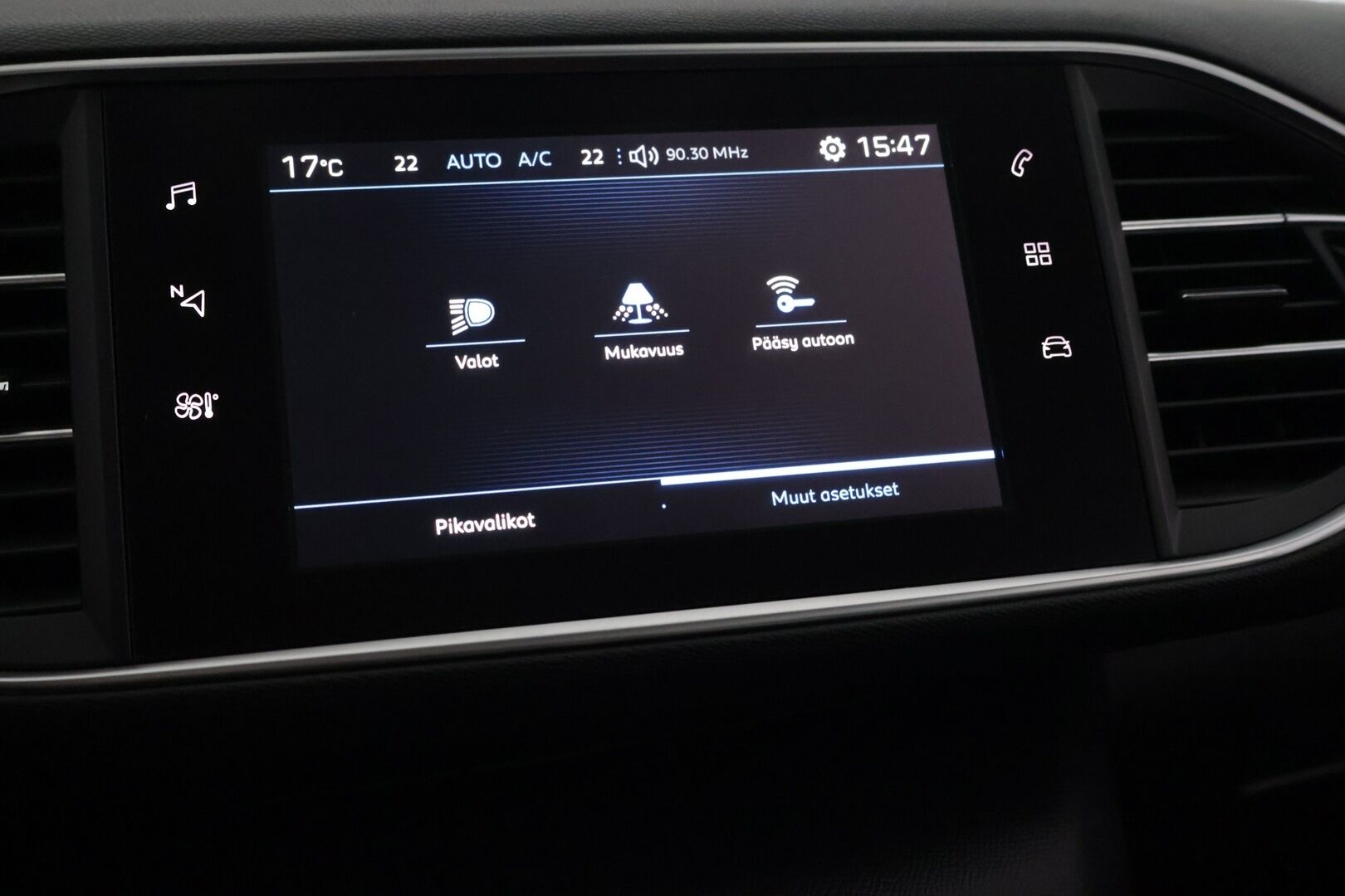 Peugeot 308 2019 Active Edition PureTech 130 EAT8-automaatti - Android-Auto / Mirror-Link / Lohkolämmitin / 2x Aluvanteet