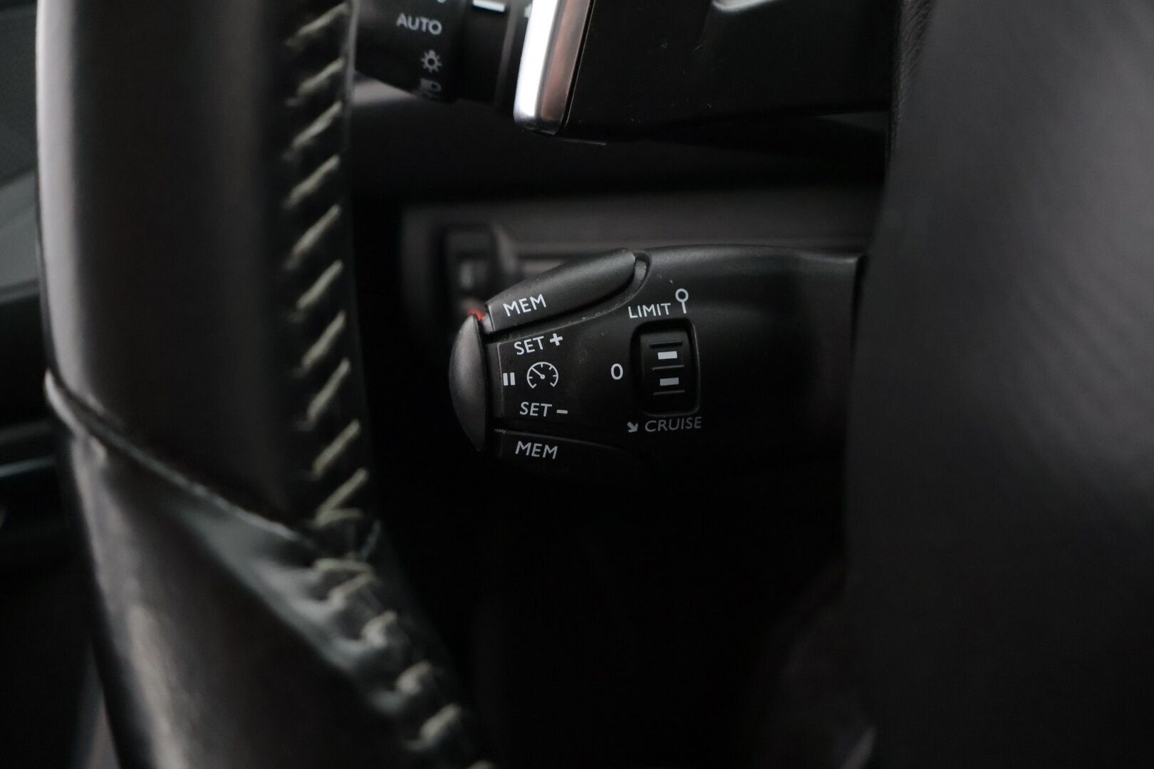 Peugeot 308 2019 Active Edition PureTech 130 EAT8-automaatti - Android-Auto / Mirror-Link / Lohkolämmitin / 2x Aluvanteet