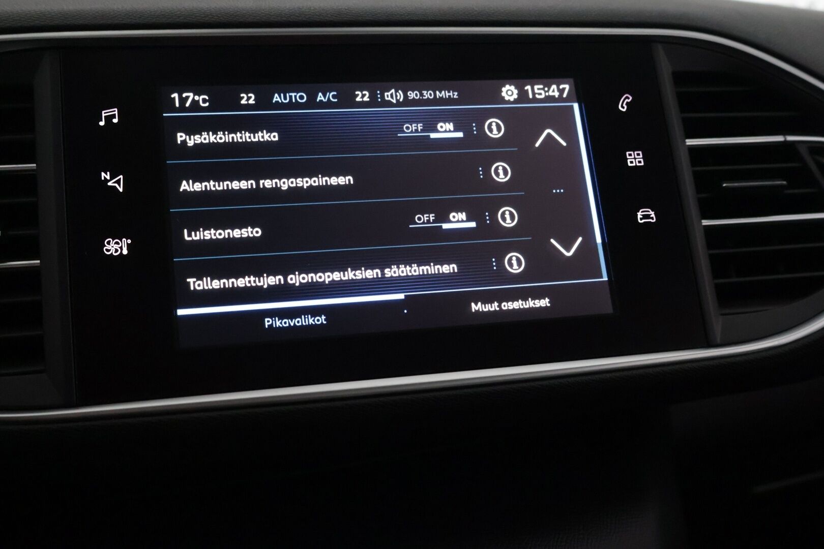 Peugeot 308 2019 Active Edition PureTech 130 EAT8-automaatti - Android-Auto / Mirror-Link / Lohkolämmitin / 2x Aluvanteet
