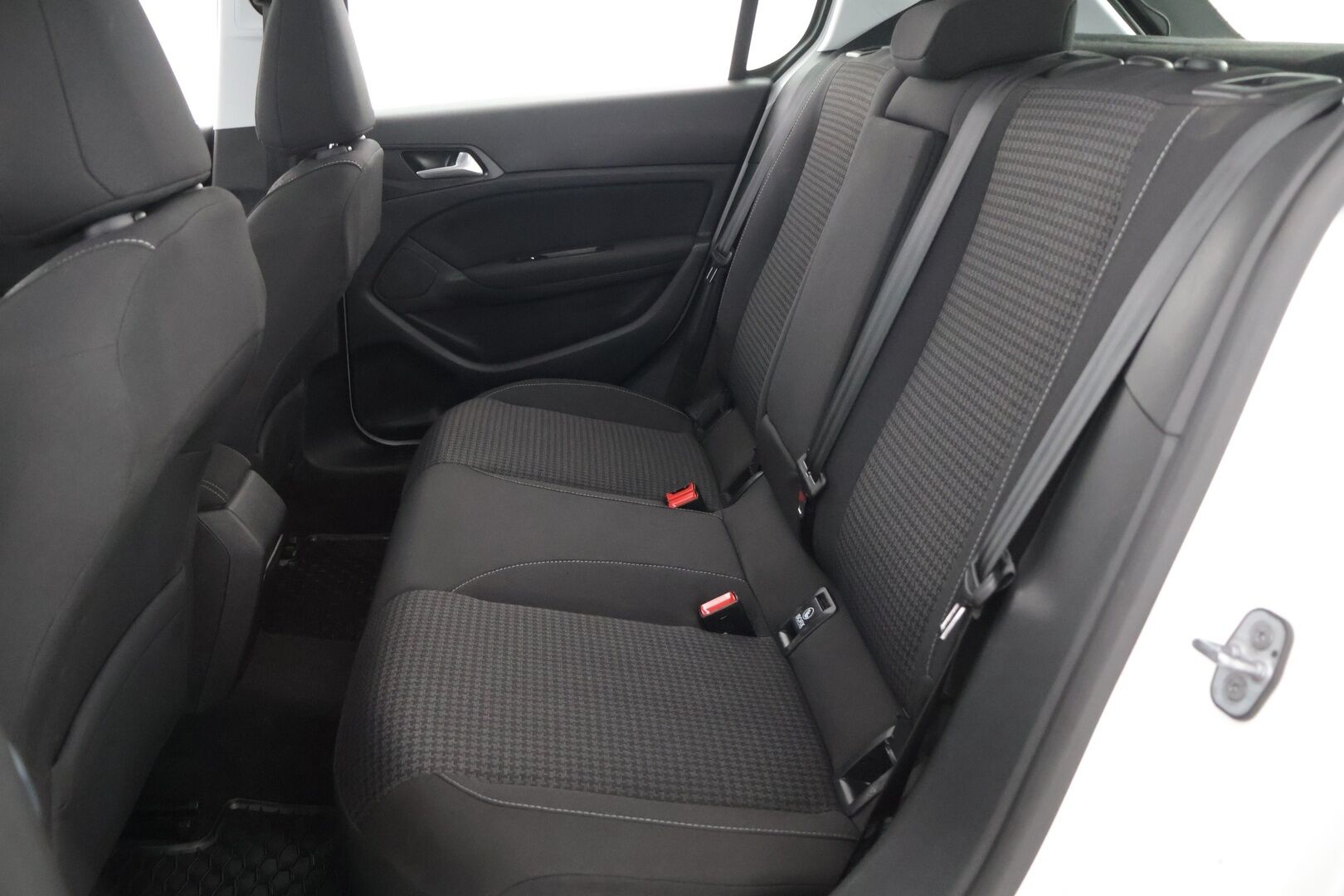 Peugeot 308 2019 Active Edition PureTech 130 EAT8-automaatti - Android-Auto / Mirror-Link / Lohkolämmitin / 2x Aluvanteet