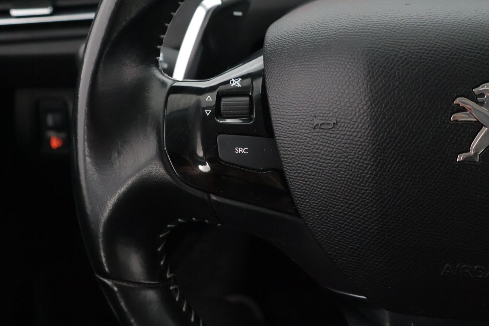 Peugeot 308 2019 Active Edition PureTech 130 EAT8-automaatti - Android-Auto / Mirror-Link / Lohkolämmitin / 2x Aluvanteet