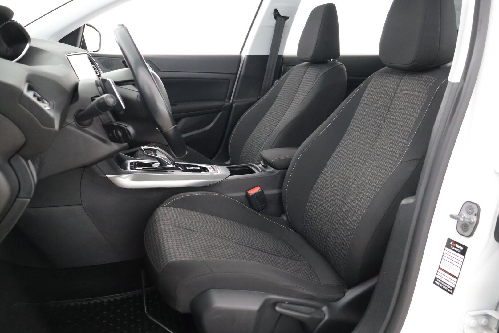 Peugeot 308 2019 Active Edition PureTech 130 EAT8-automaatti - Android-Auto / Mirror-Link / Lohkolämmitin / 2x Aluvanteet