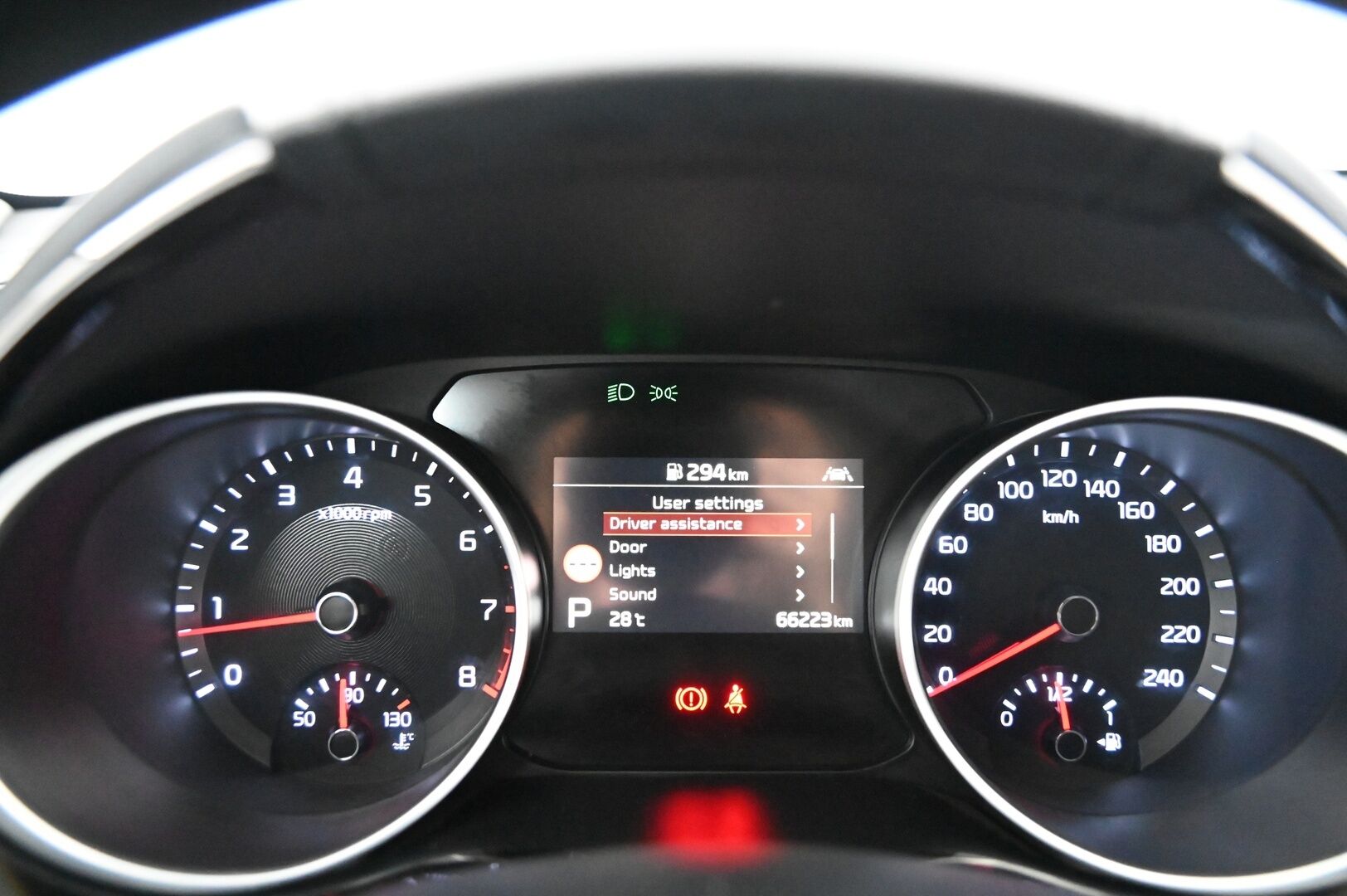 Kia Ceed 2018 1,4 T-GDI ISG 140hv Business Premium 5D DCT A/T EcoDynamics  *Adapt.Vakkari/  JBL/  Kamera/  Appconnect/ BLIS* - Merkkihuollettu/ 2x renkaat ja vanteet / Huollettu 01/2025