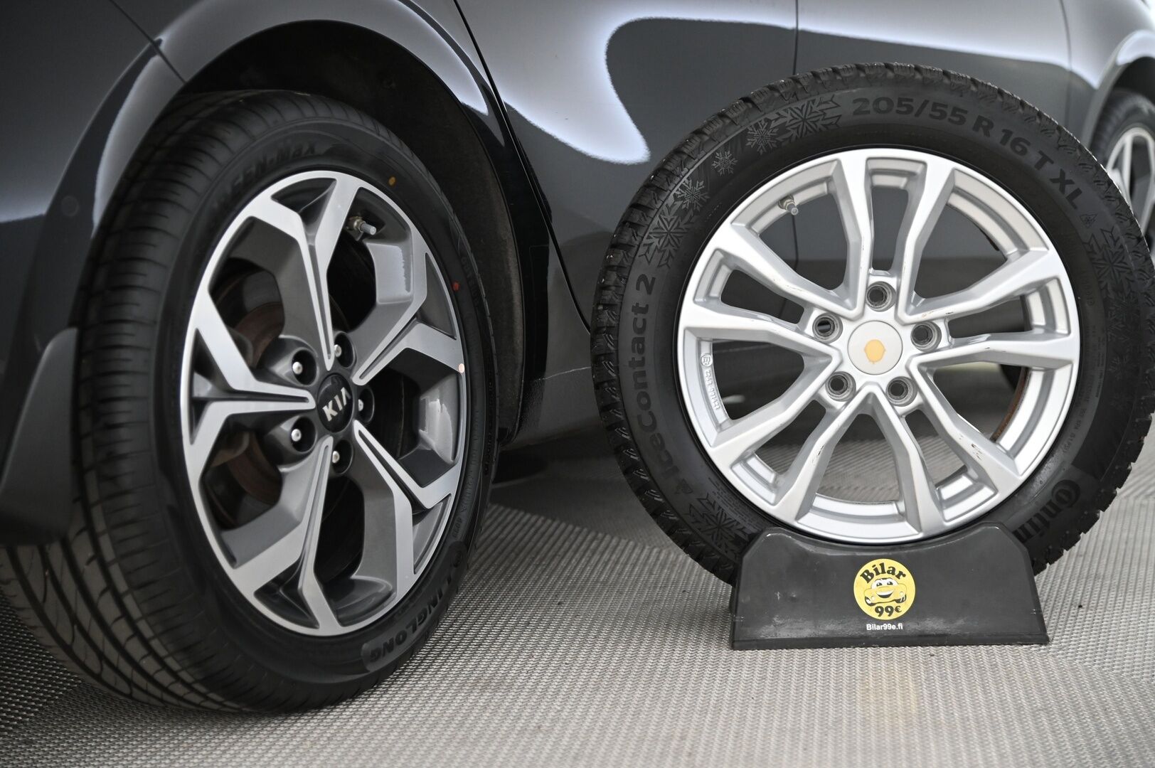 Kia Ceed 2018 1,4 T-GDI ISG 140hv Business Premium 5D DCT A/T EcoDynamics  *Adapt.Vakkari/  JBL/  Kamera/  Appconnect/ BLIS* - Merkkihuollettu/ 2x renkaat ja vanteet / Huollettu 01/2025