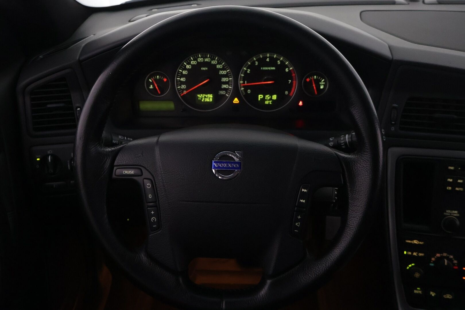 Volvo V70 2006 2.4 *YritysOutlet - Myydään vain yrityksille* - *YritysOutlet - Myydään vain yrityksille*