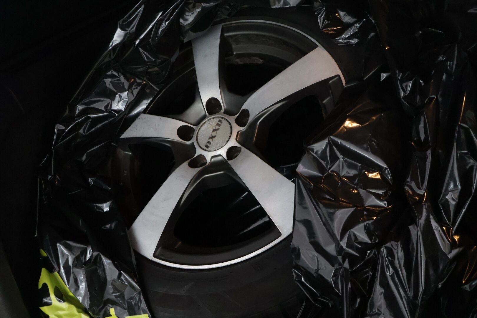 Volvo V70 2006 2.4 *YritysOutlet - Myydään vain yrityksille* - *YritysOutlet - Myydään vain yrityksille*