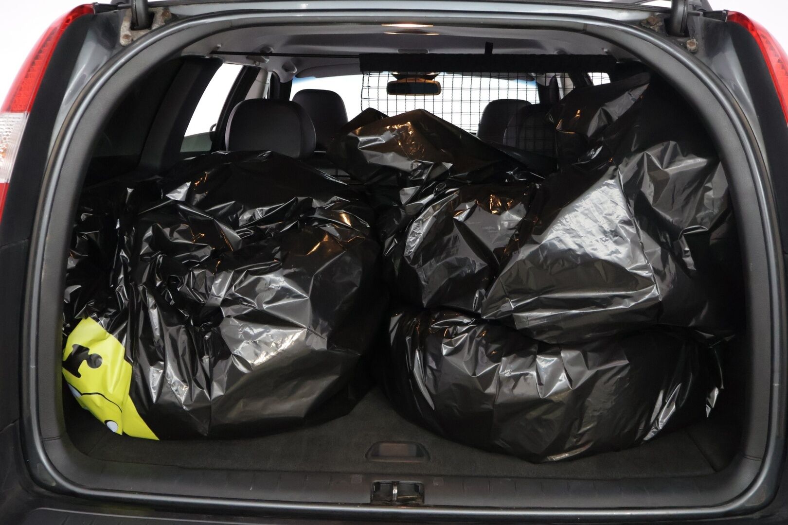 Volvo V70 2006 2.4 *YritysOutlet - Myydään vain yrityksille* - *YritysOutlet - Myydään vain yrityksille*