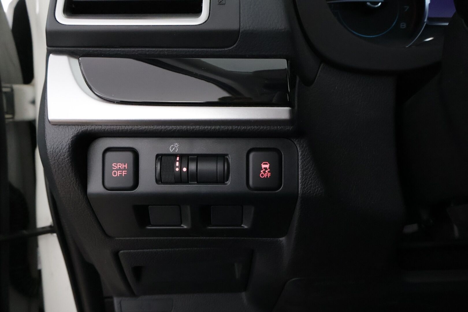 Subaru Forester 2018 2,0i XS Eyesight CVT Summer * Adapt.Vakkari / Peruutuskamera / Lohko & Sisäpistoke / Lasikattoluukku / Ratinlämmitys! - Suomiauto / Metalliväri / Harvinaiset kilometrit!