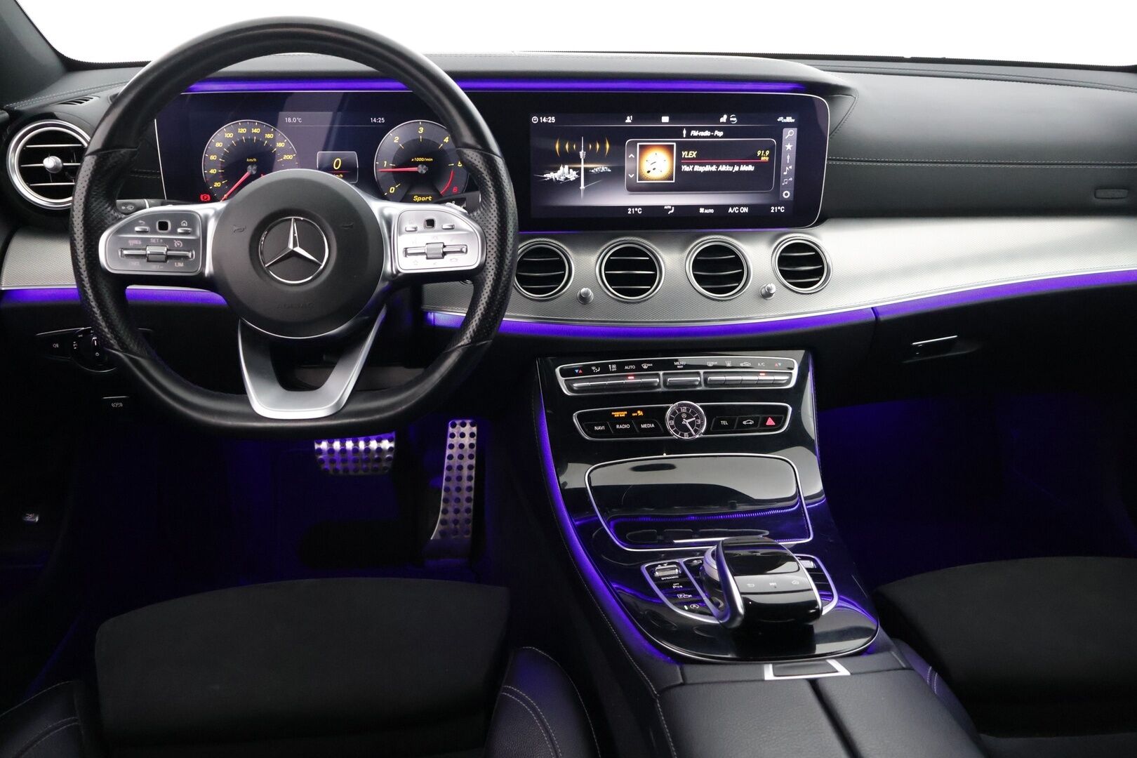 Mercedes-Benz E 2019 200 d AMG Line * Webasto / Widescreen / LED / 360 Kamera / Sähkökontti * - Juuri huollettu / Renkaat kunnossa / 1-Omisteinen / Suomi-auto *