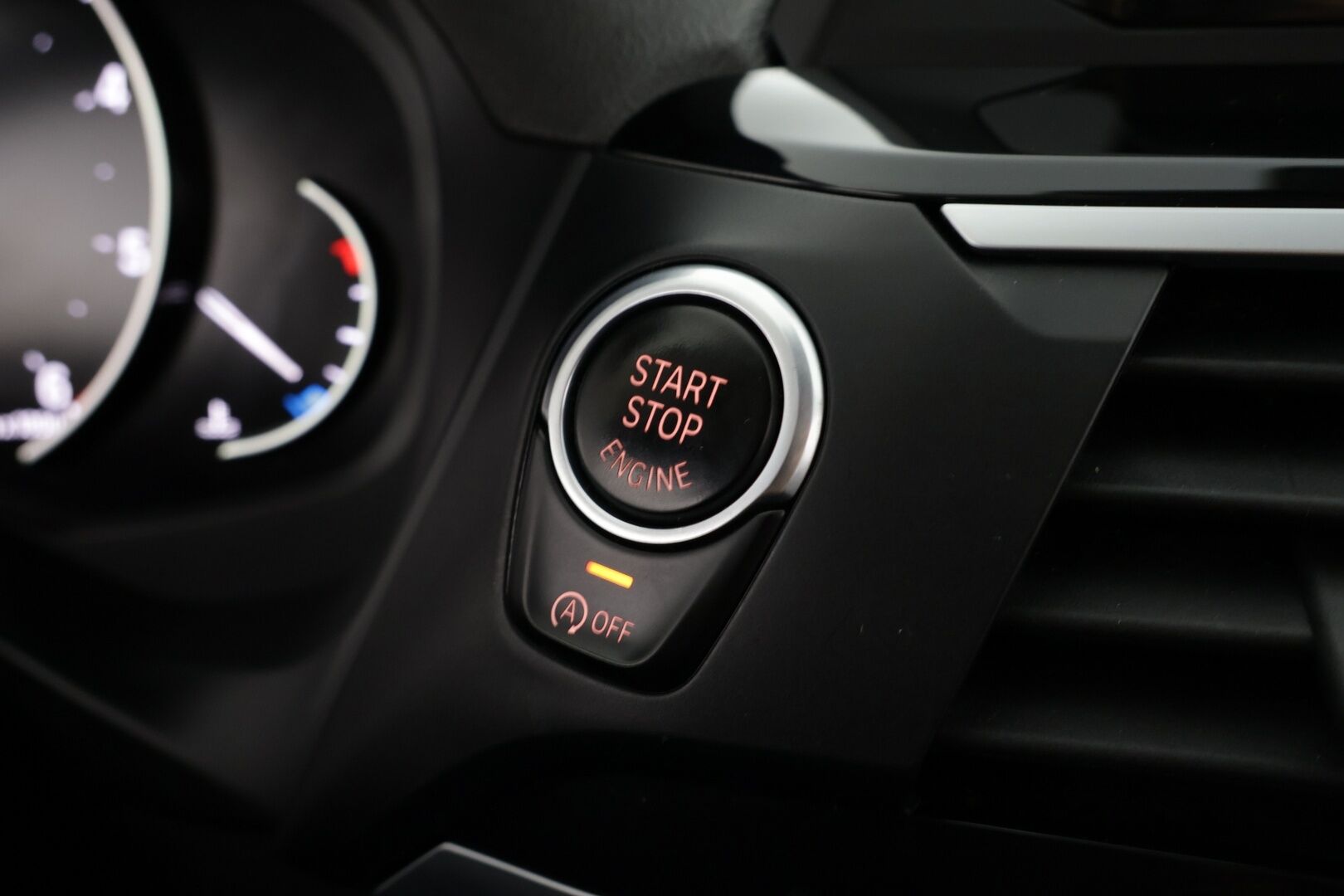 BMW X3 2018 G01 xDrive20d A Business xLine *Suomi-auto / M-Sport sisätilapaketti / Sporttipenkit / Lohkolämmitin!* - Upea yksilö / Hyvin huollettu / Kahdet renkaat / Diesel / Harvinainen metalliväri