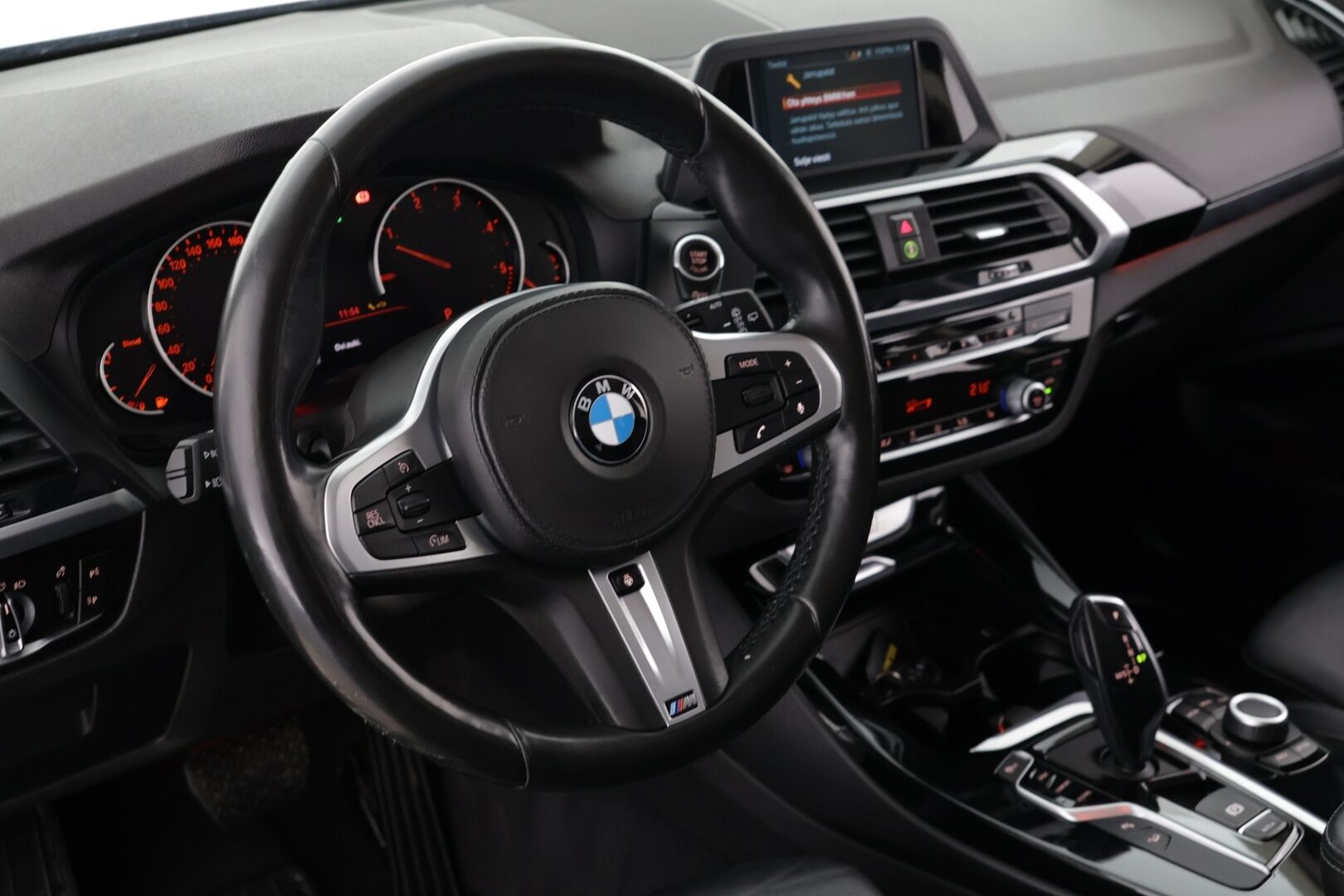 BMW X3 2018 G01 xDrive20d A Business xLine - Suomi-auto / M-Sport sisätilapaketti / Sporttipenkit / Lohkolämmitin / Upea yksilö / Hyvin huollettu / Kahdet renkaat / Harvinainen metalliväri