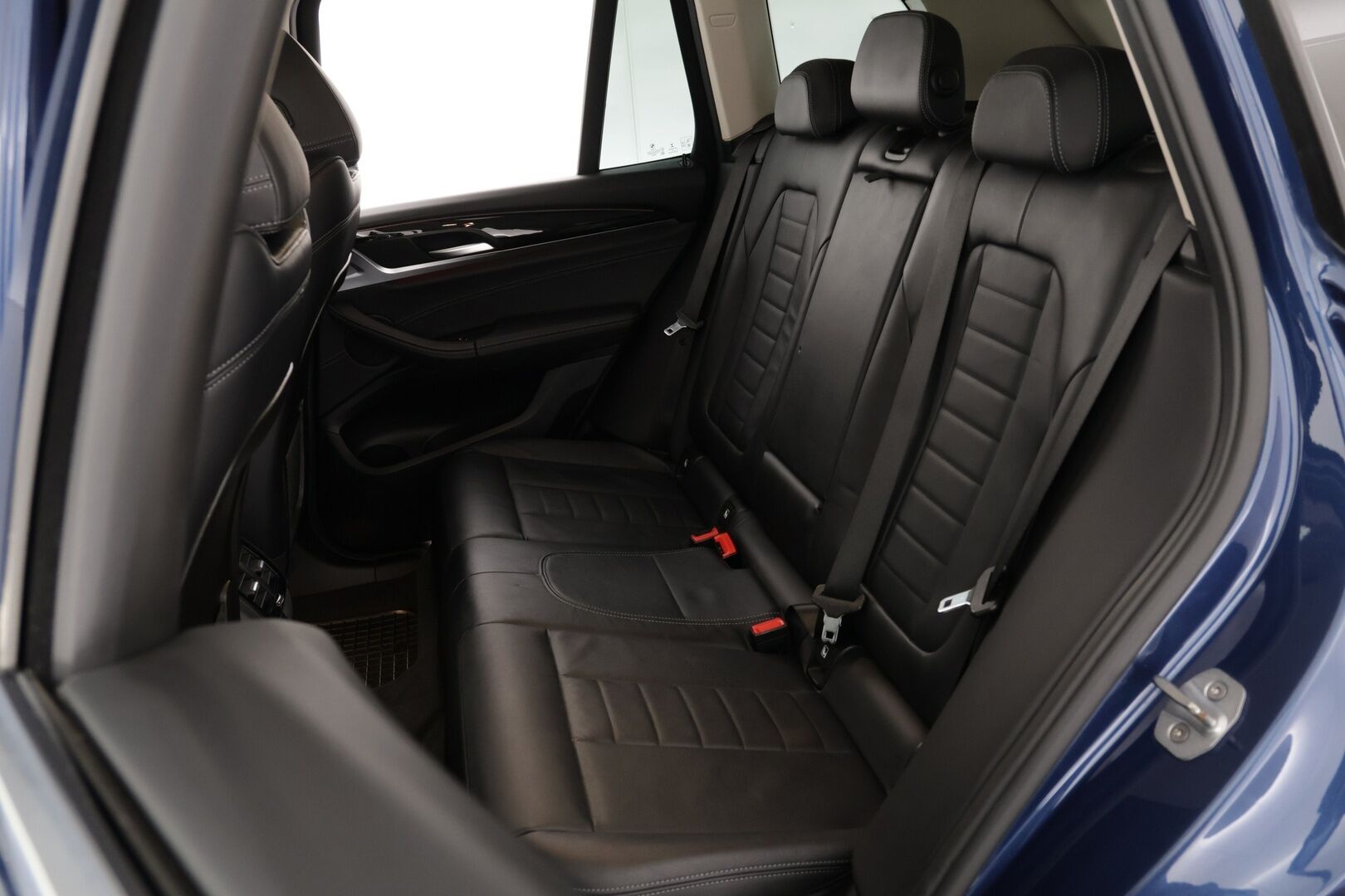 BMW X3 2018 G01 xDrive20d A Business xLine *Suomi-auto / M-Sport sisätilapaketti / Sporttipenkit / Lohkolämmitin!* - Upea yksilö / Hyvin huollettu / Kahdet renkaat / Diesel / Harvinainen metalliväri