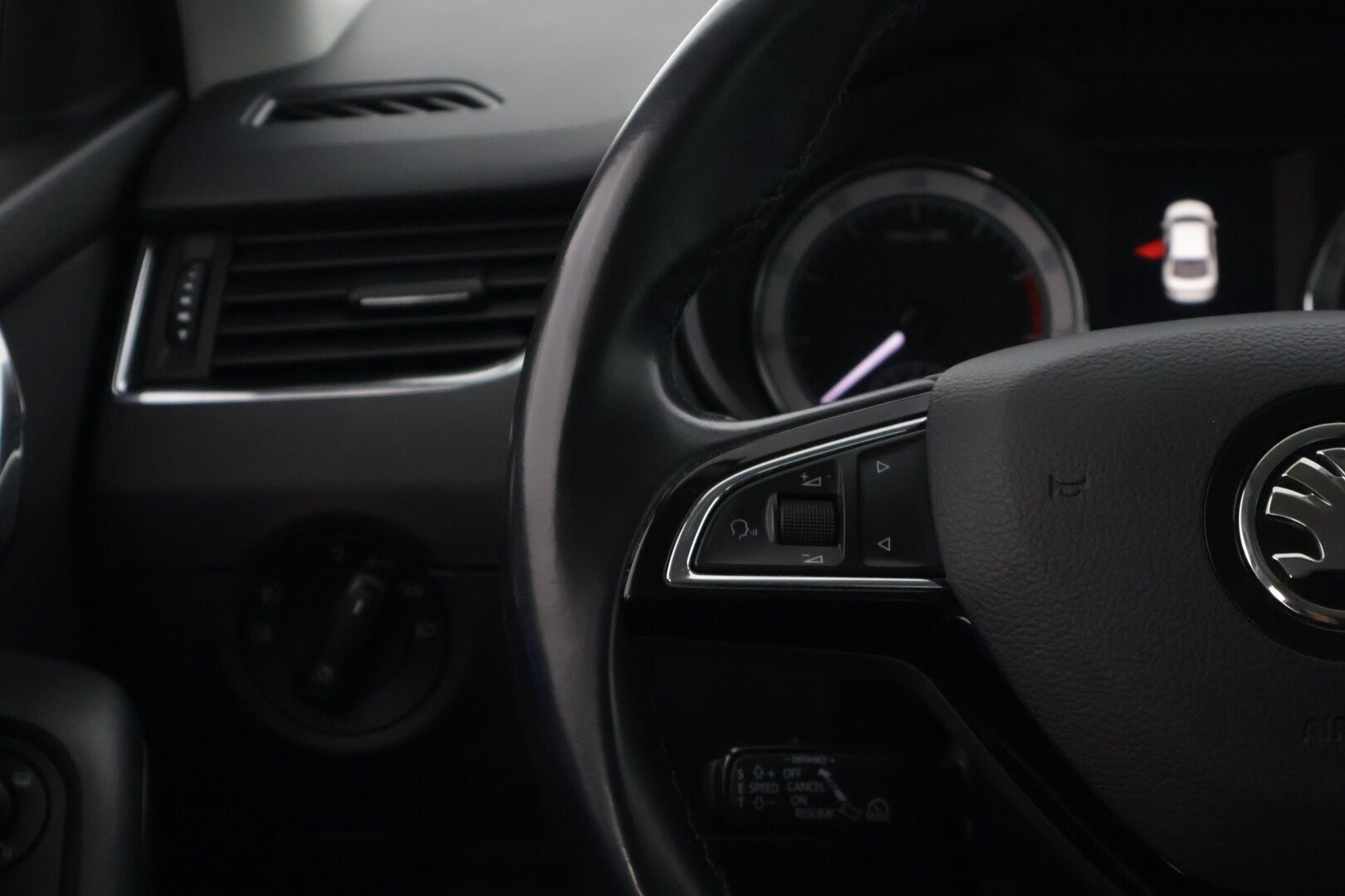 Skoda Octavia 2018 1,5 TSI Style DSG Autom. * Adapt. Vakkari / Keyless Go / Apple&Android / Webasto / Lämmitettävä tuulilasi / Lohko * - * Juuri huollettu hyvällä pidolla ollut siisti yksilö! Uudet kesärenkaat *