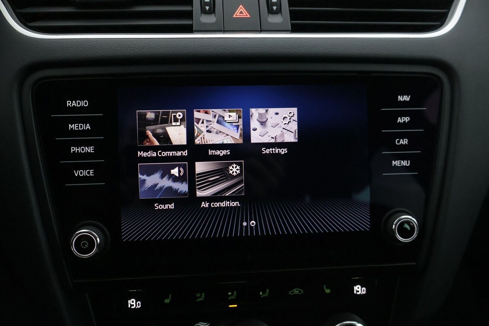 Skoda Octavia 2018 1,5 TSI Style DSG Autom. * Adapt. Vakkari / Keyless Go / Apple&Android / Webasto / Lämmitettävä tuulilasi / Lohko * - * Juuri huollettu hyvällä pidolla ollut siisti yksilö! Uudet kesärenkaat *