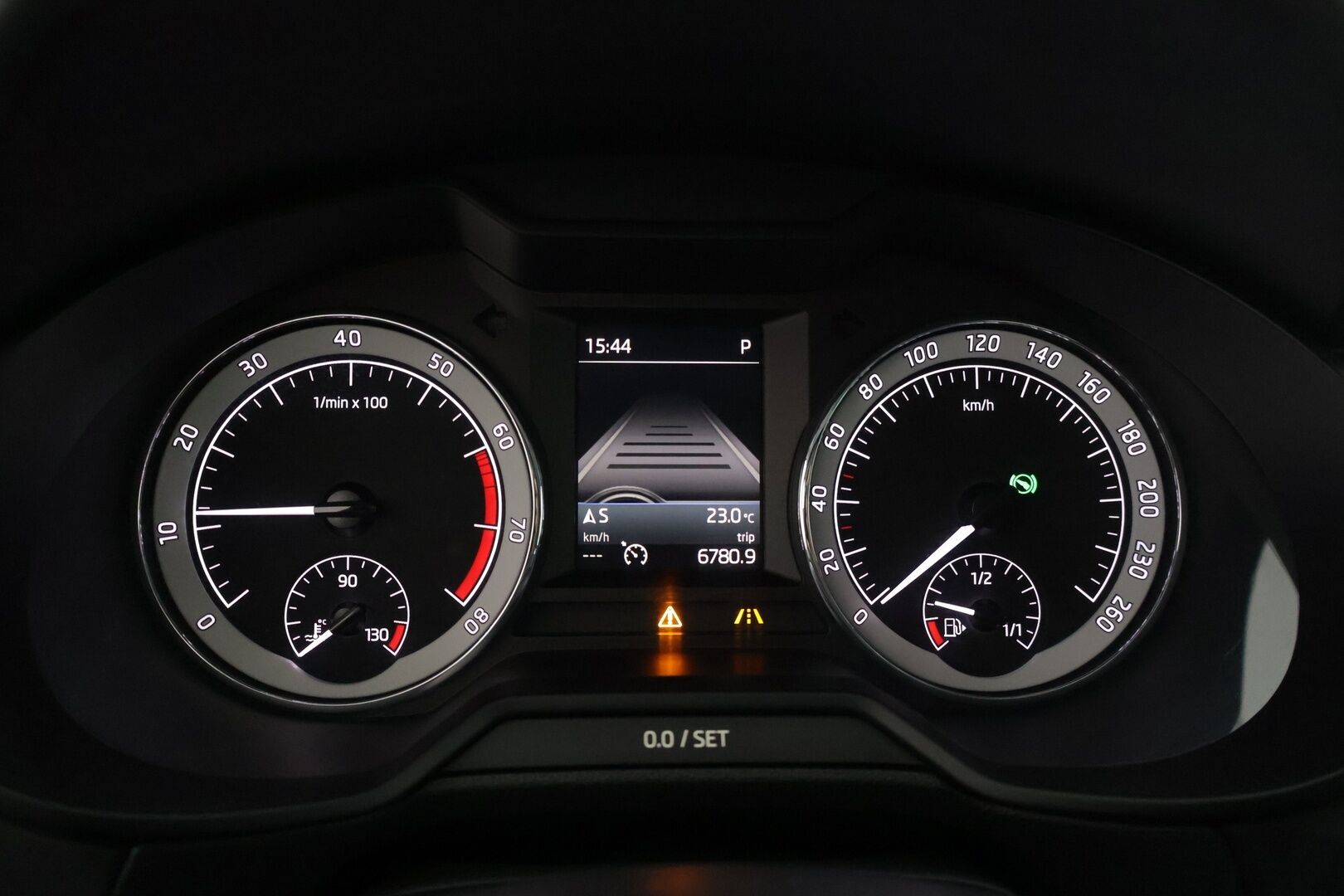 Skoda Octavia 2018 1,5 TSI Style DSG Autom. * Adapt. Vakkari / Keyless Go / Apple&Android / Webasto / Lämmitettävä tuulilasi / Lohko * - * Juuri huollettu hyvällä pidolla ollut siisti yksilö! Uudet kesärenkaat *