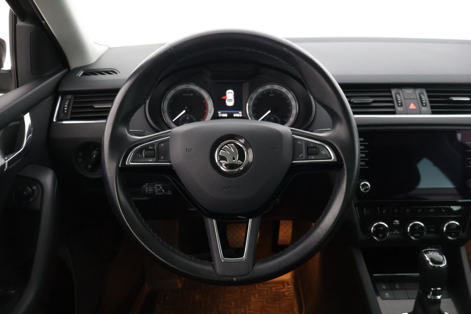 Skoda Octavia 2018 1,5 TSI Style DSG Autom. * Adapt. Vakkari / Keyless Go / Apple&Android / Webasto / Lämmitettävä tuulilasi / Lohko * - * Juuri huollettu hyvällä pidolla ollut siisti yksilö! Uudet kesärenkaat *