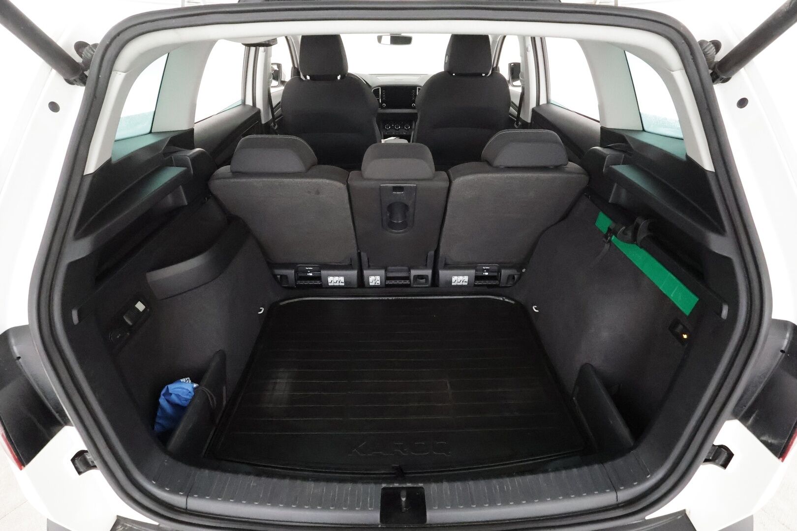 Skoda Karoq 2018 1,5 TSI Style DSG * ACC / Webasto / Koukku / Muistipenkki / P.Kamera / LED / Apple&Android * - 1.Om Suomi-auto / Kahdet Renkaat / Merkkihuollettu - HULLUT AVAJAISHULINAT KORKOTARJOUS 3,29 %