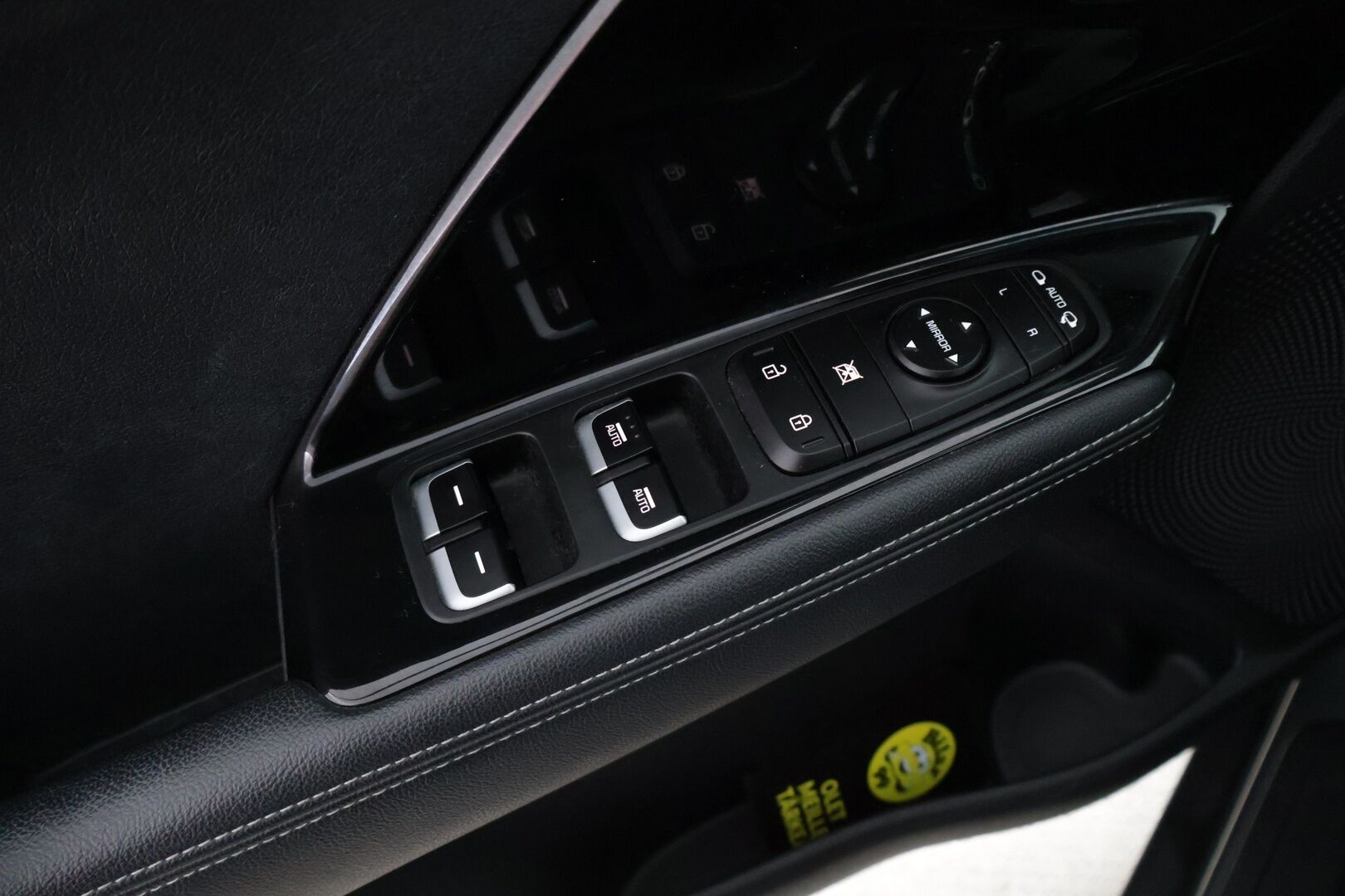 Kia Niro plug-in 2018 1,6 GDI EX DCT - ACC | Lohko | Kaistavahti | Navi | P-kamera | LED | Puolinahkasisusta | Ratinlämmitin | 2x Renkaat | Juuri huollettu | Juuri katsastettu