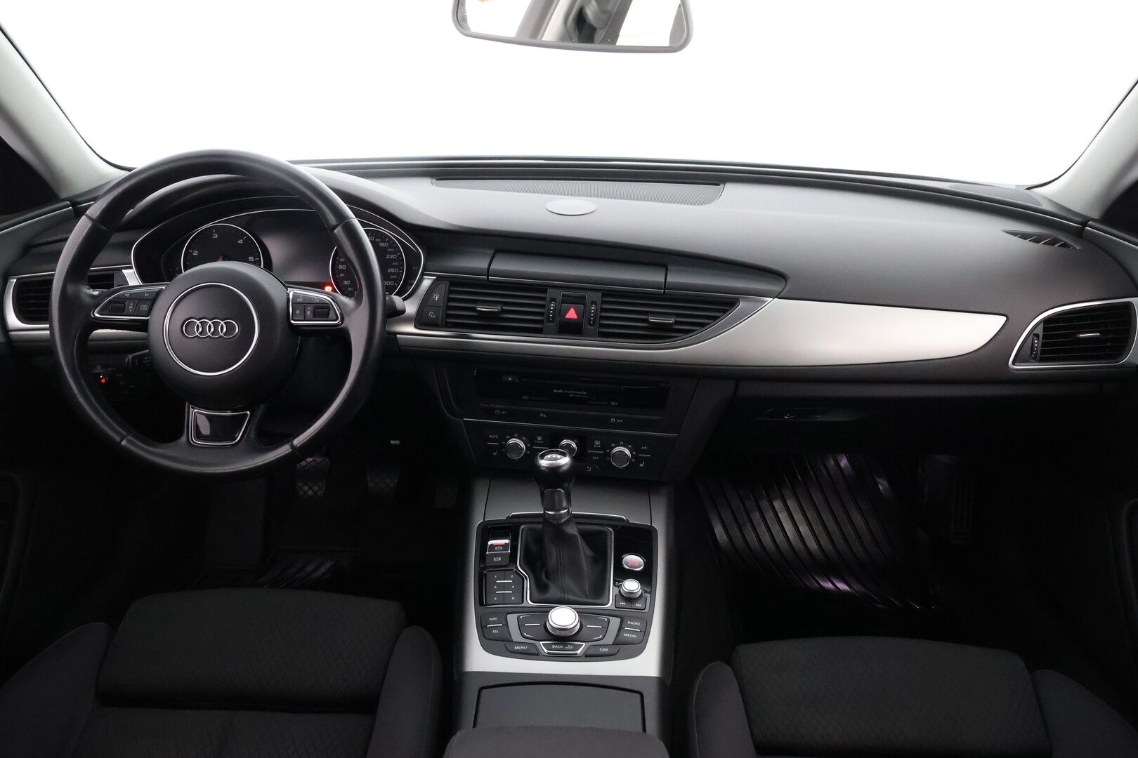 Audi A6 2014 Avant Business Sport Edition 2,0 TDI 140 kW ultra - Vakkari / Xenon / Sporttipenkit / Lohko & Sisäpistoke / 2x Renkaat aluvantein!