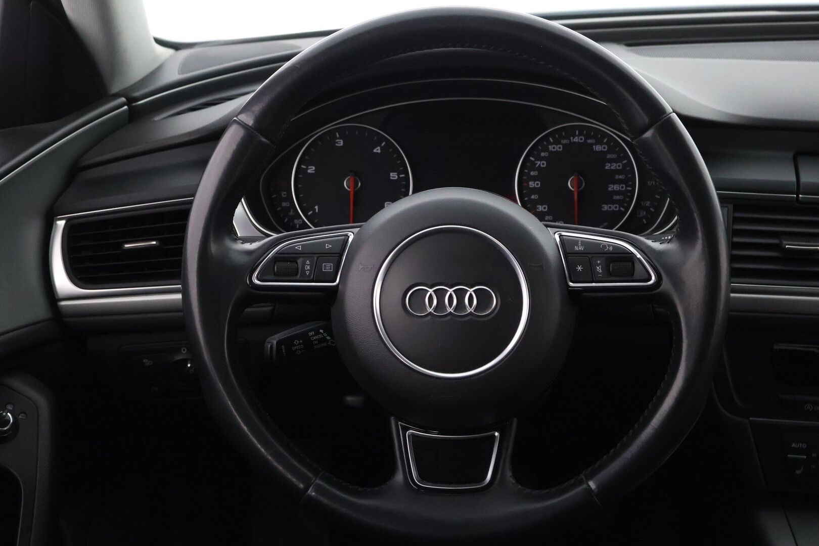 Audi A6 2014 Avant Business Sport Edition 2,0 TDI 140 kW ultra - Vakkari / Xenon / Sporttipenkit / Lohko & Sisäpistoke / 2x Renkaat aluvantein!