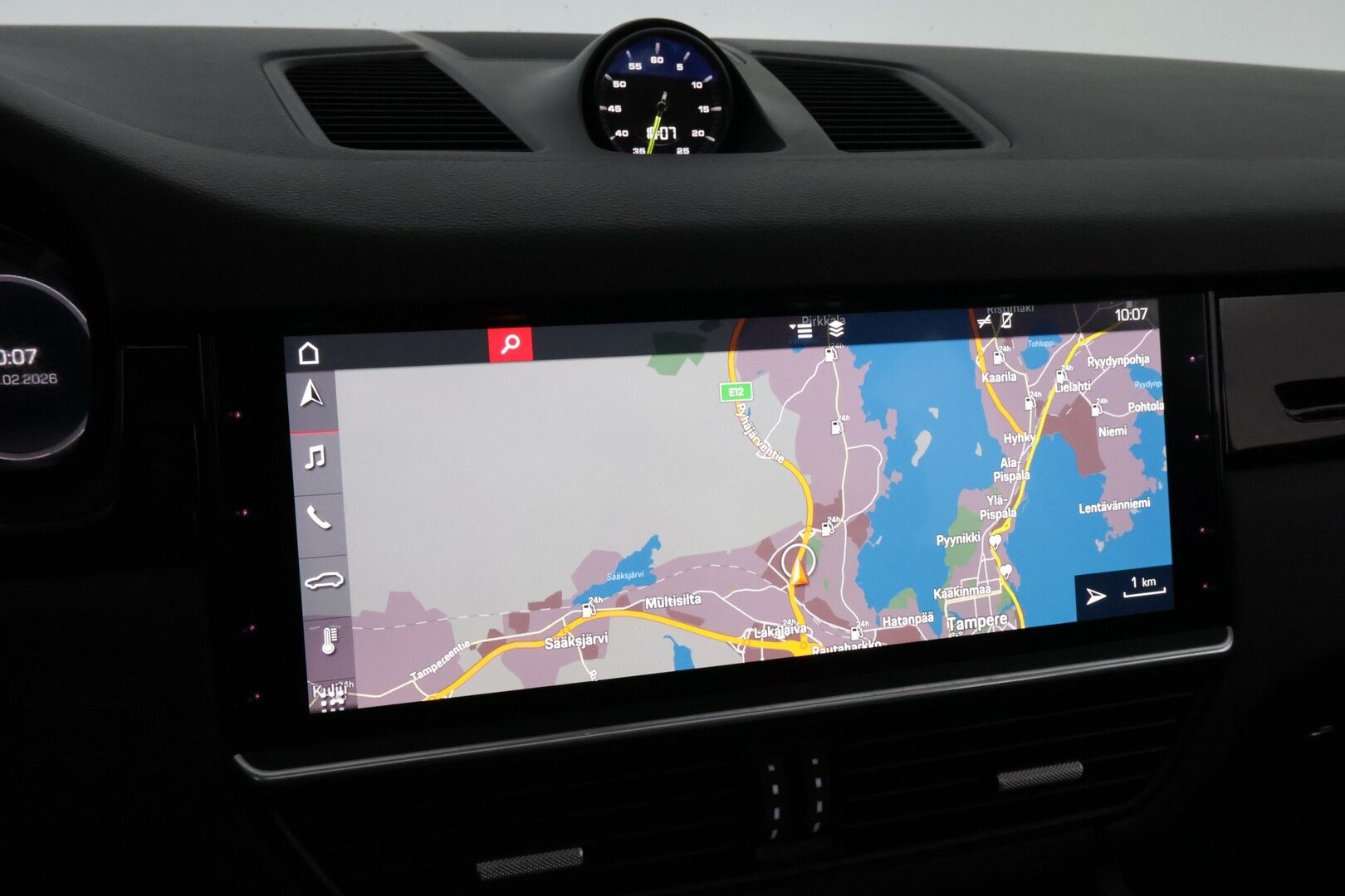 Porsche Cayenne 2019 E-Hybrid * Nahkasisusta / Panoraama / PASM / Peruutuskamera / HiFi / Sport Chrono / Suomiauto! - Navigointi / Juuri tullut Tampereelle!