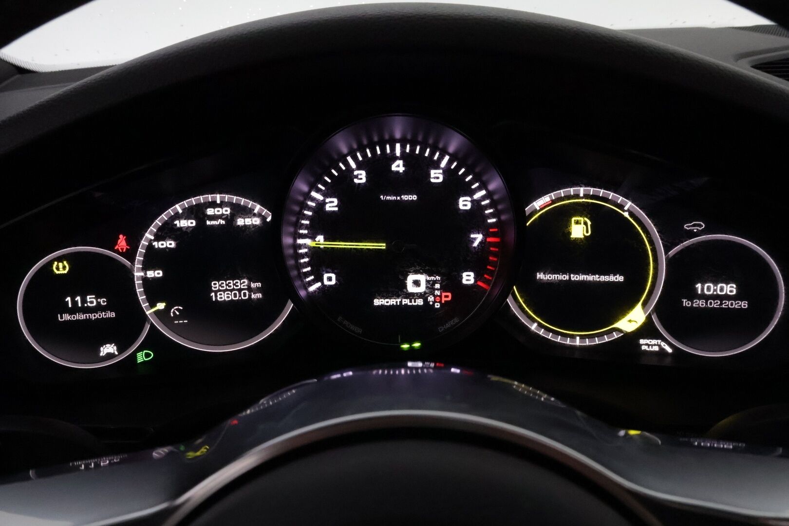 Porsche Cayenne 2019 E-Hybrid * Nahkasisusta / Panoraama / PASM / Peruutuskamera / HiFi / Sport Chrono / Suomiauto! - Navigointi / Juuri tullut Tampereelle!