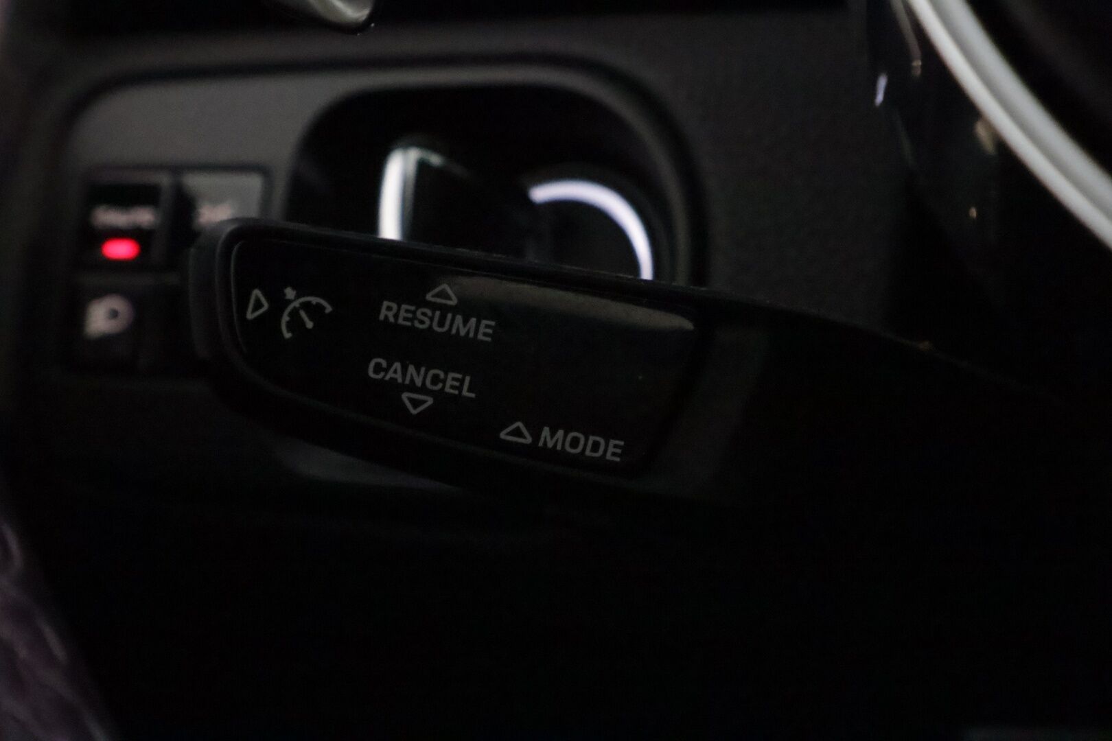 Porsche Cayenne 2019 E-Hybrid * Nahkasisusta / Panoraama / PASM / Peruutuskamera / HiFi / Sport Chrono / Suomiauto! - Navigointi / Juuri tullut Tampereelle!