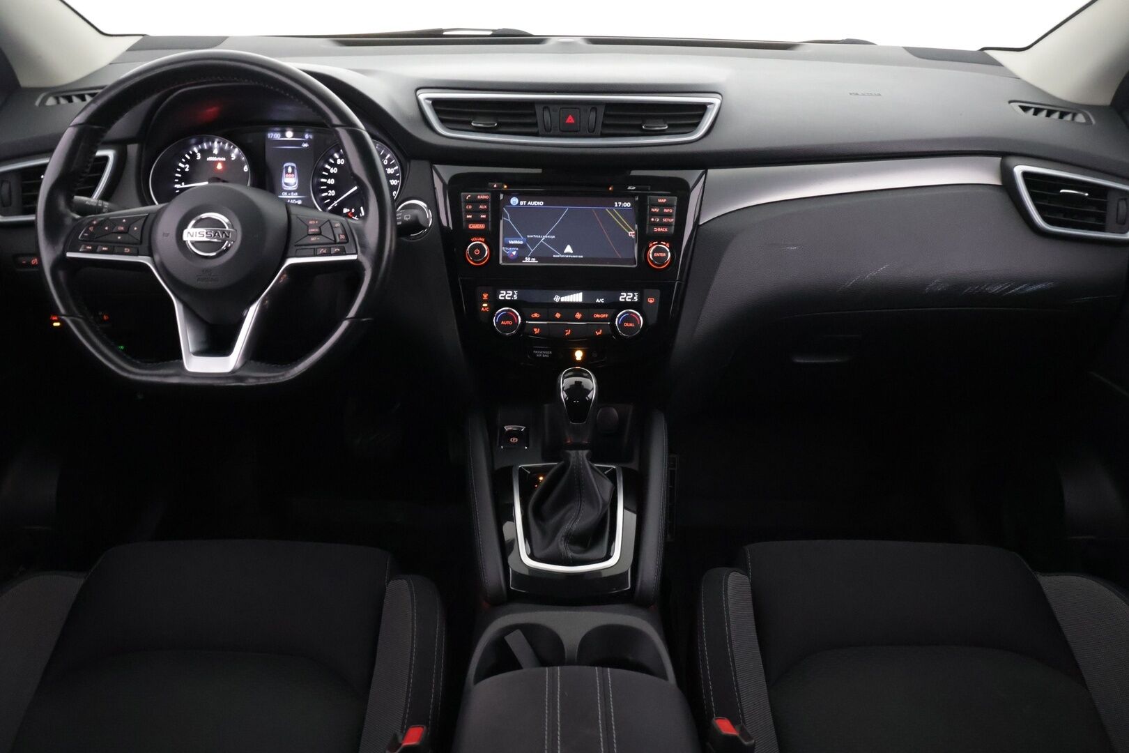 Nissan Qashqai 2018 DIG-T 115 N-Connecta 2WD Xtronic PFEB ** Lohko / 360-kamera / Navi / Kaistavahti - ** Juuri huolettu / Kahdet asialliset renkaat vanteilla ** - HULLUT JOULUT KORKOTARJOUS 2,49% 