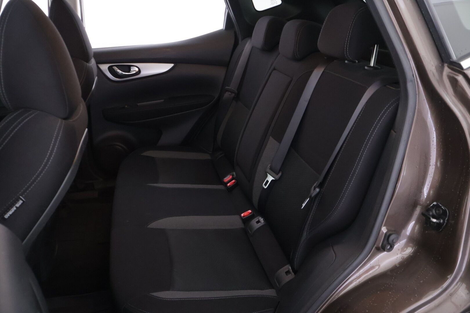 Nissan Qashqai 2018 DIG-T 115 N-Connecta 2WD Xtronic PFEB ** Lohko / 360-kamera / Navi / Kaistavahti - ** Juuri huolettu / Kahdet asialliset renkaat vanteilla ** - HULLUT JOULUT KORKOTARJOUS 2,49% 